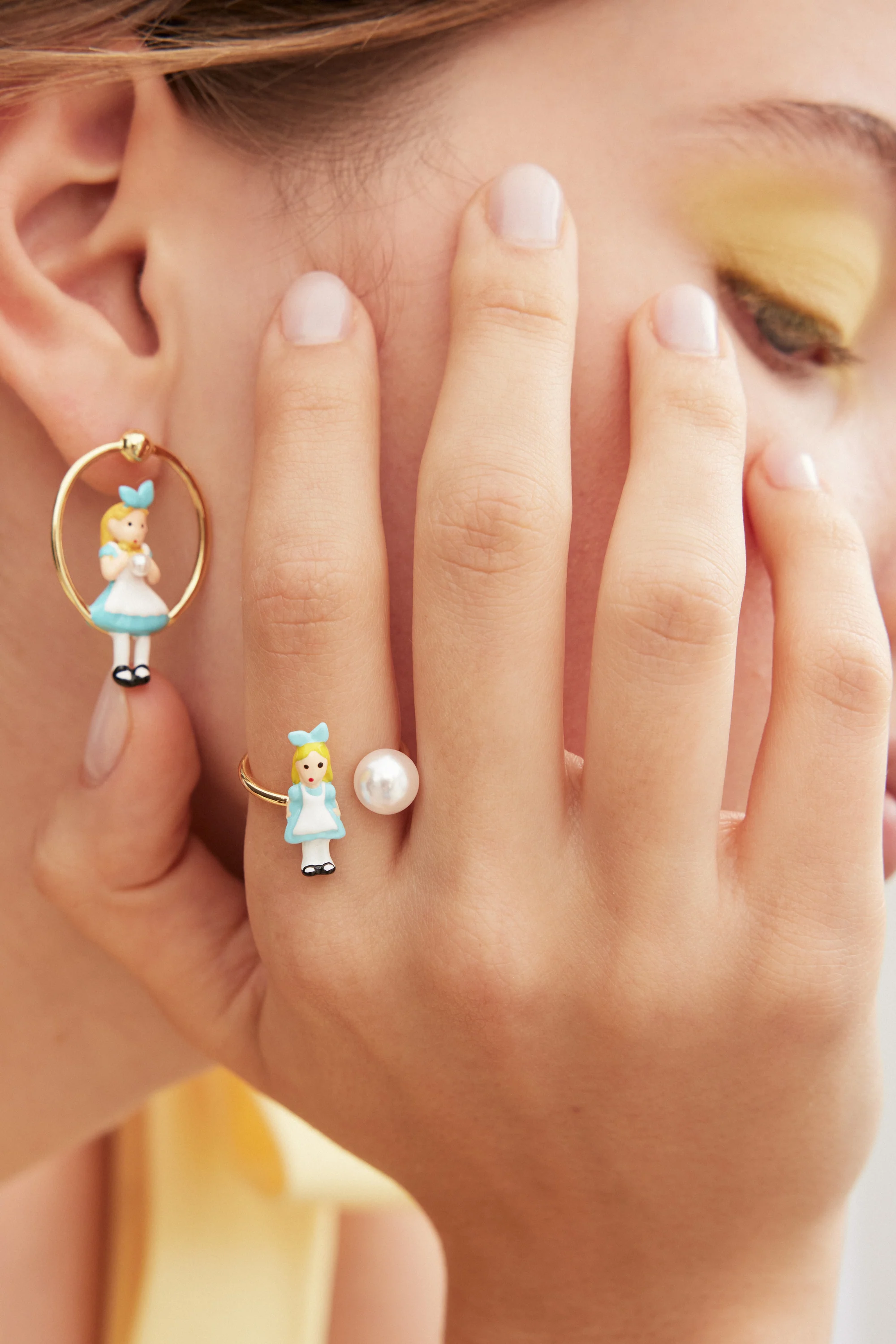 Bague ajustable Alice au pays des Merveilles et perle fantaisie - Image 2