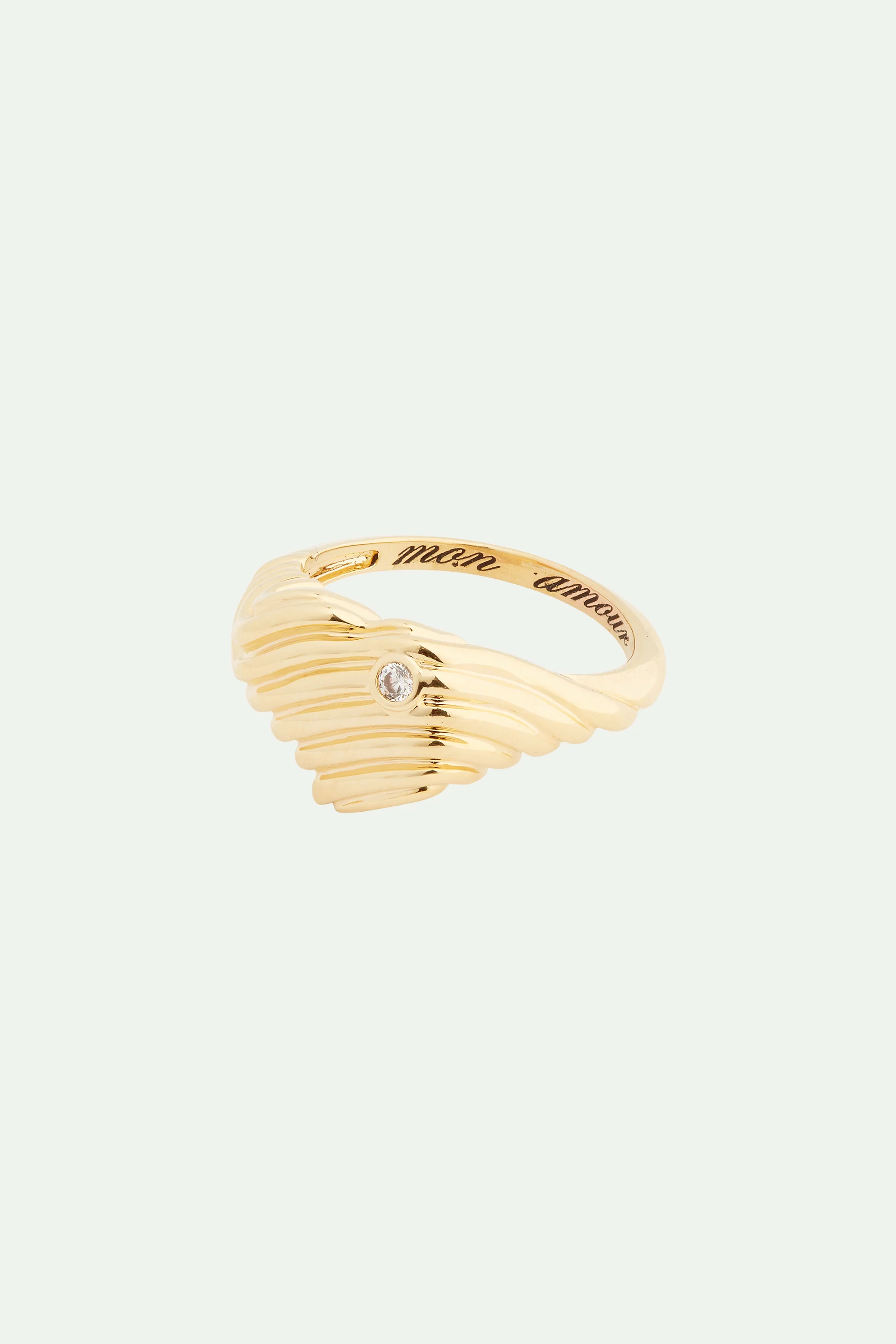 Bague chevalière coeur strié et oxyde de zirconium