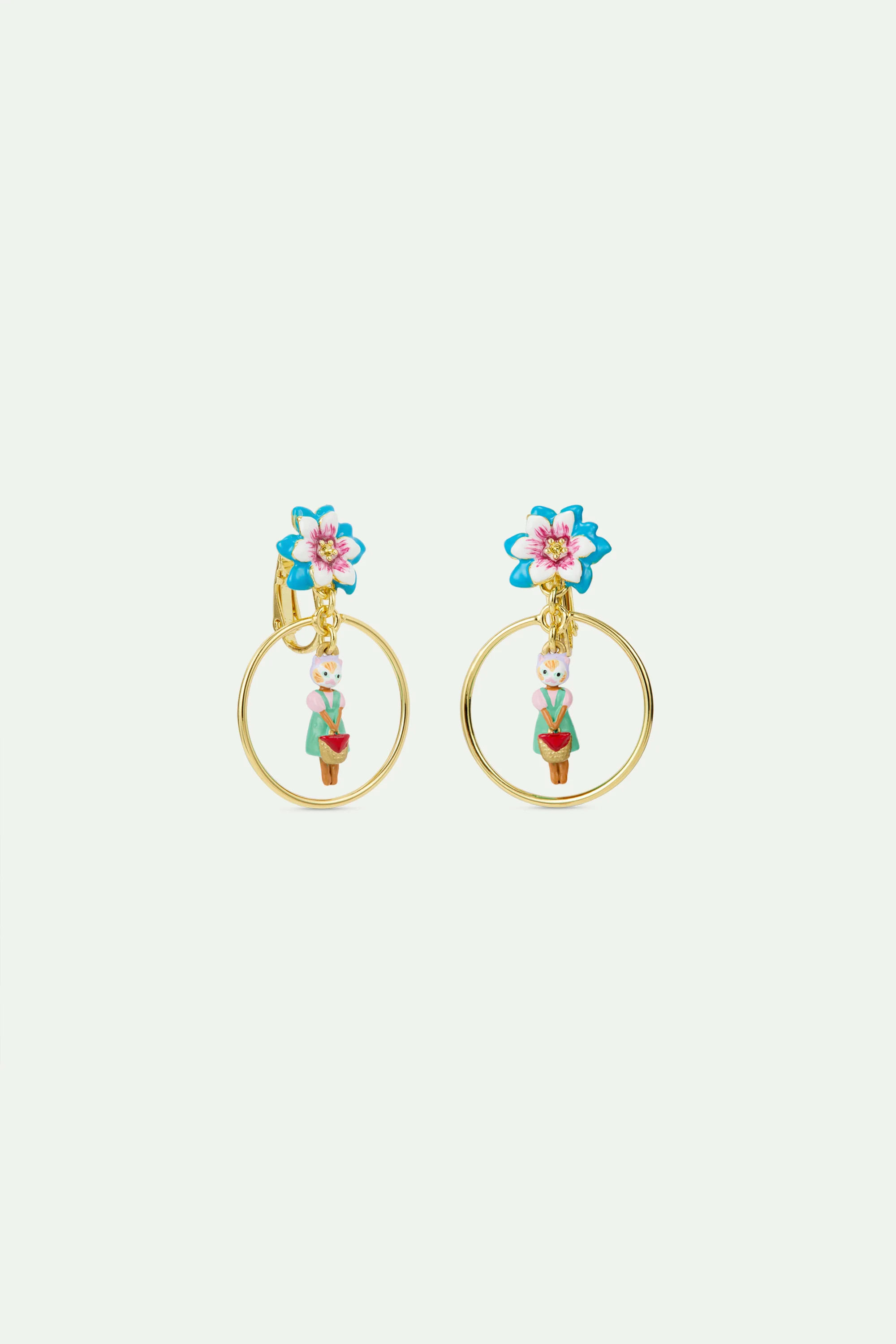 Boucle d'oreilles créoles pendantes chat roux et fleur bleue - Image 4