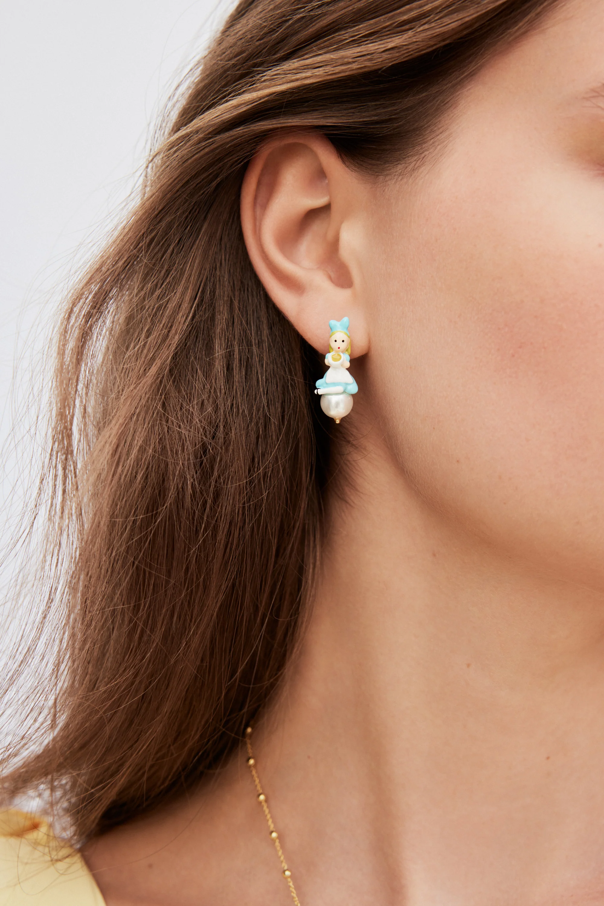 Boucles d’oreilles Alice, perle fantaisie - Image 4