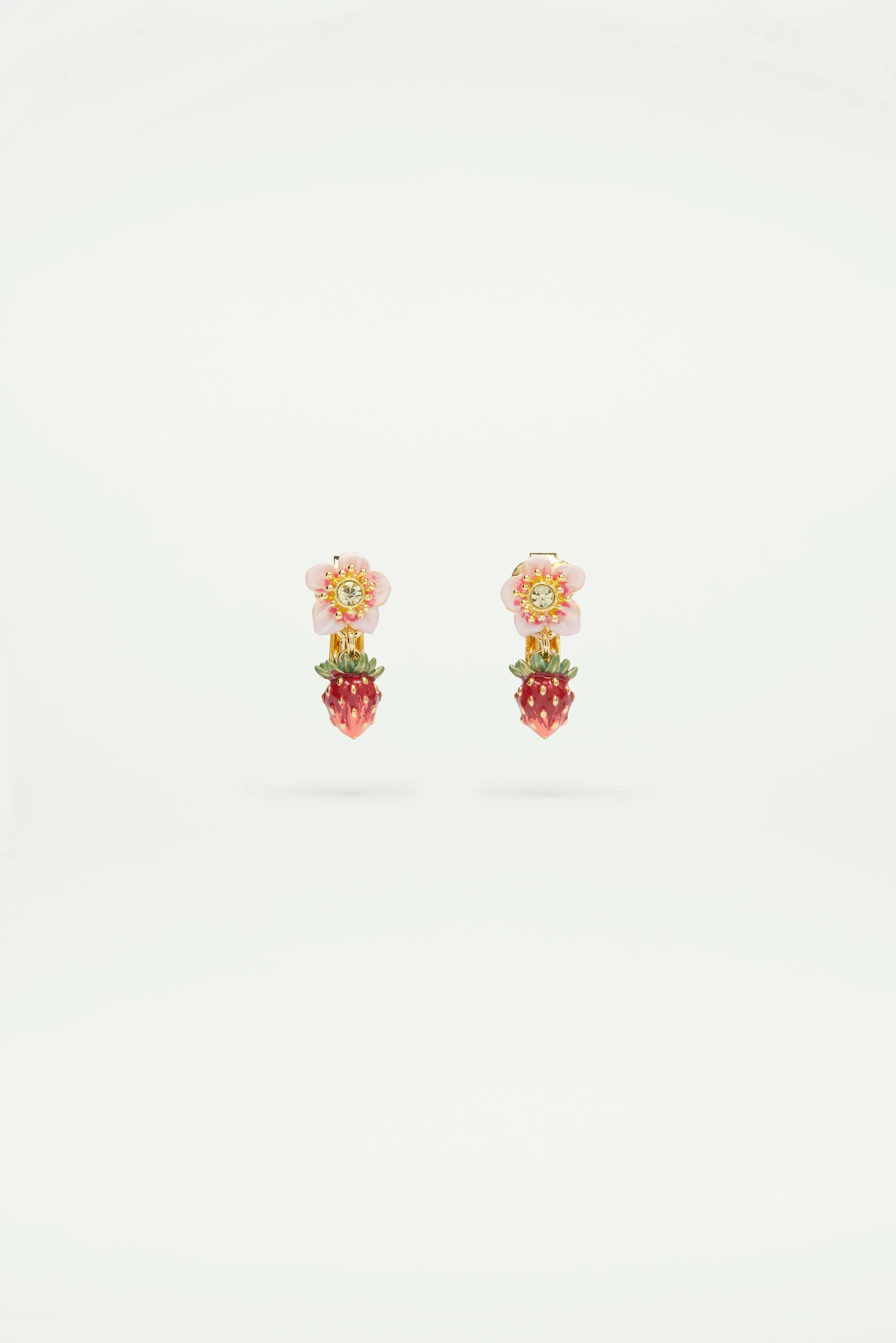 Boucles d’oreilles fraise des bois et fleur de rose - Image 3