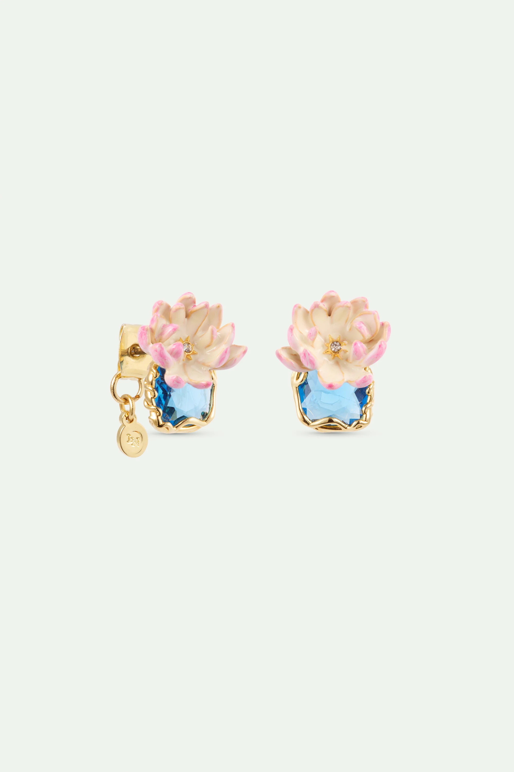 Boucles d’oreilles tiges nymphéa rose et pierre ronde bleue - Image 3