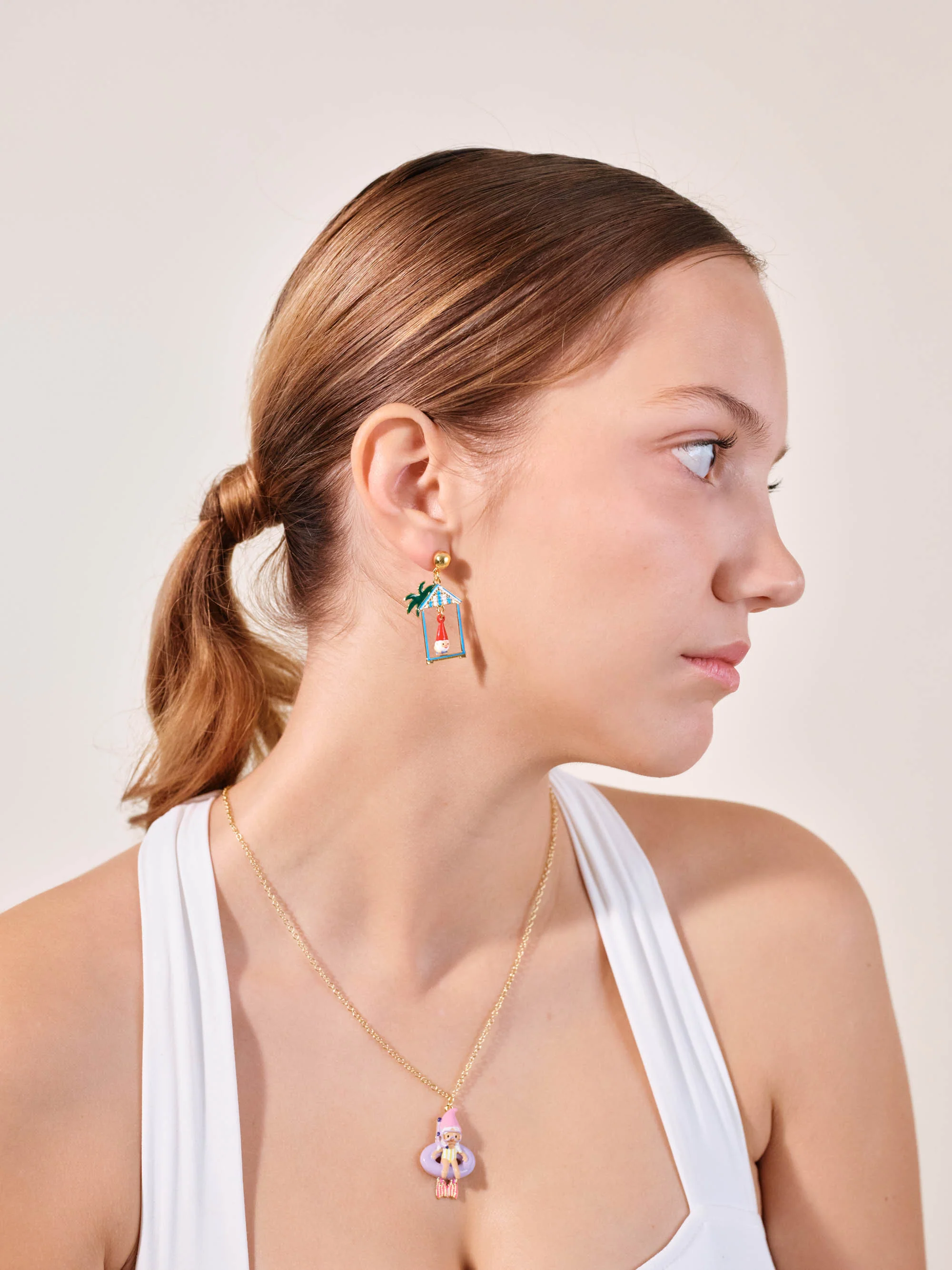 Boucles d'oreilles asymétriques couple champimignon et cabine de plage - Image 2