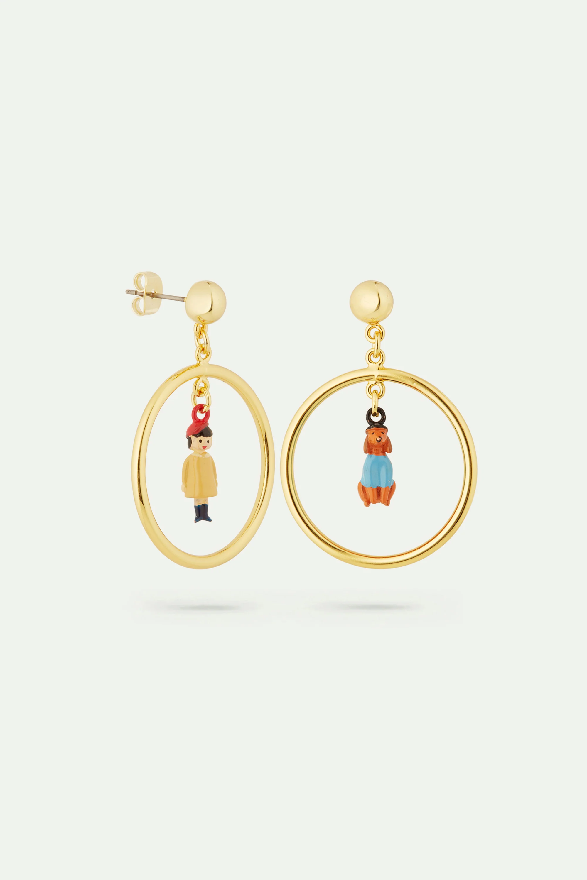 Boucles d'oreilles asymétriques petite fille et teckel - Image 2