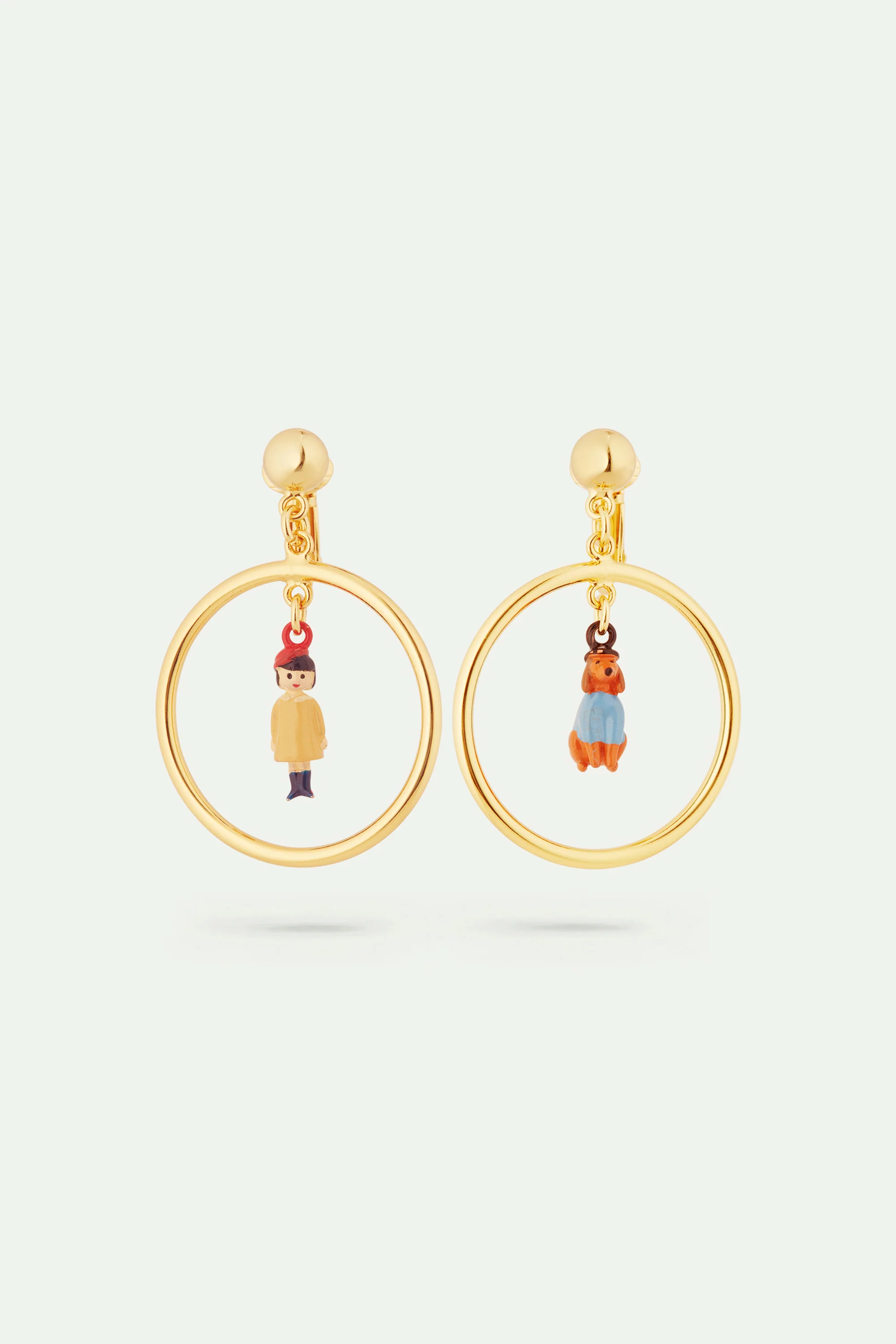 Boucles d'oreilles asymétriques petite fille et teckel - Image 3