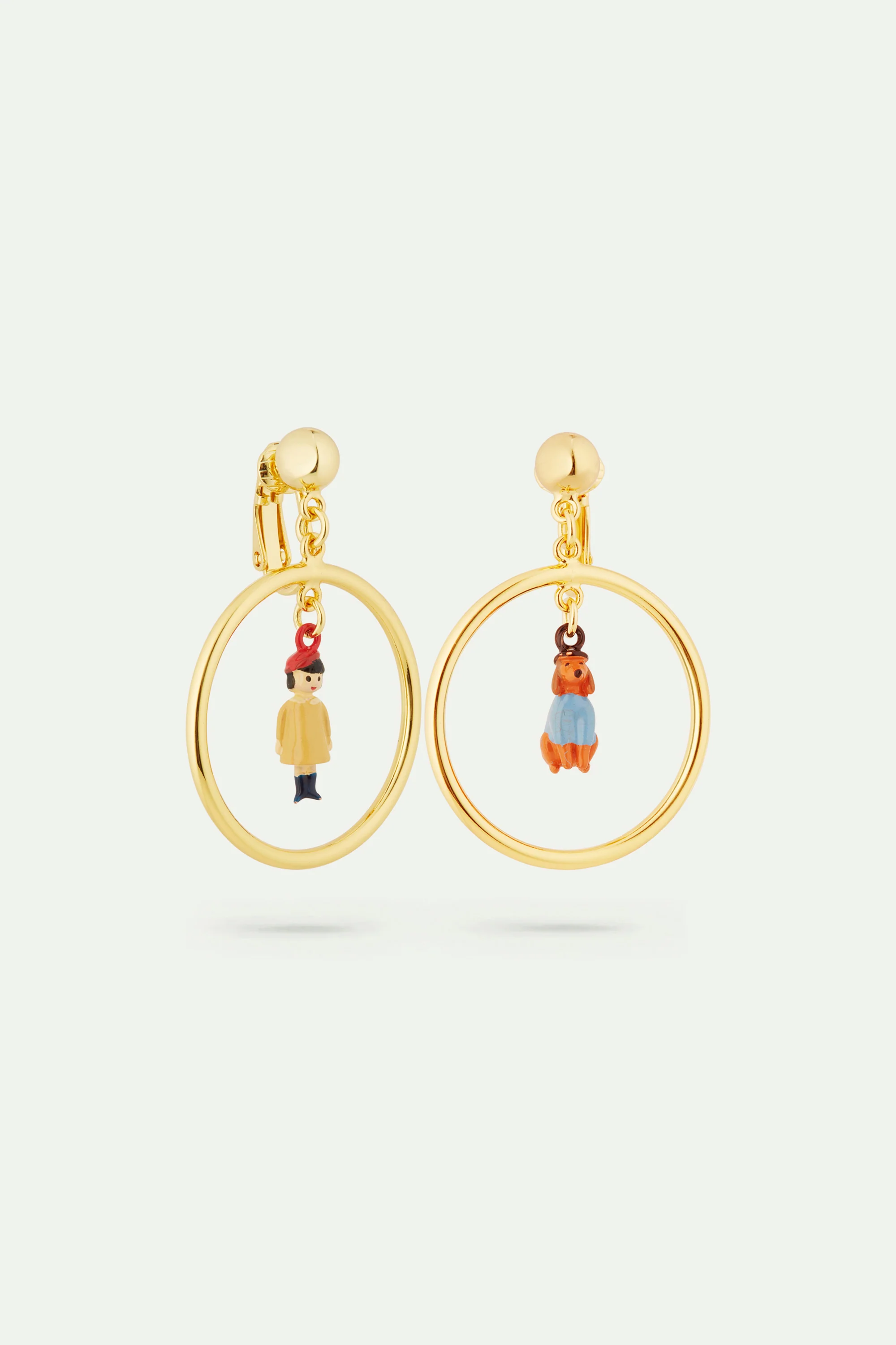 Boucles d'oreilles asymétriques petite fille et teckel - Image 4