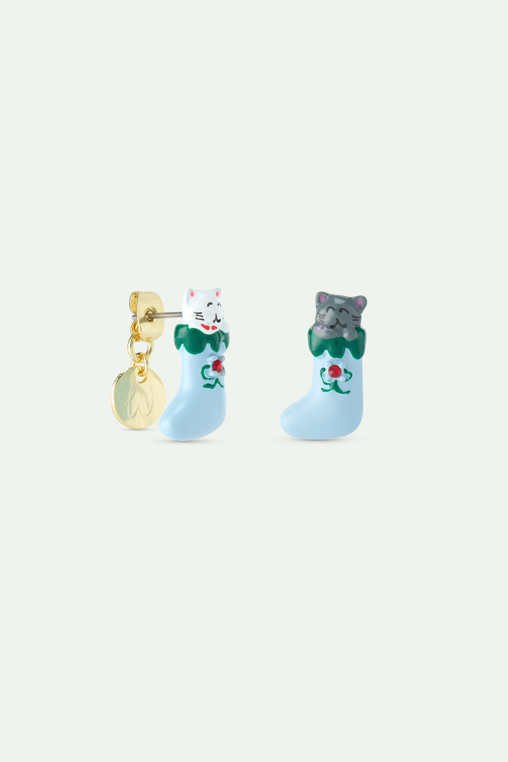 Boucles d'oreilles chausette de noël, chats blanc et gris et cristal facetté rouge - Image 3