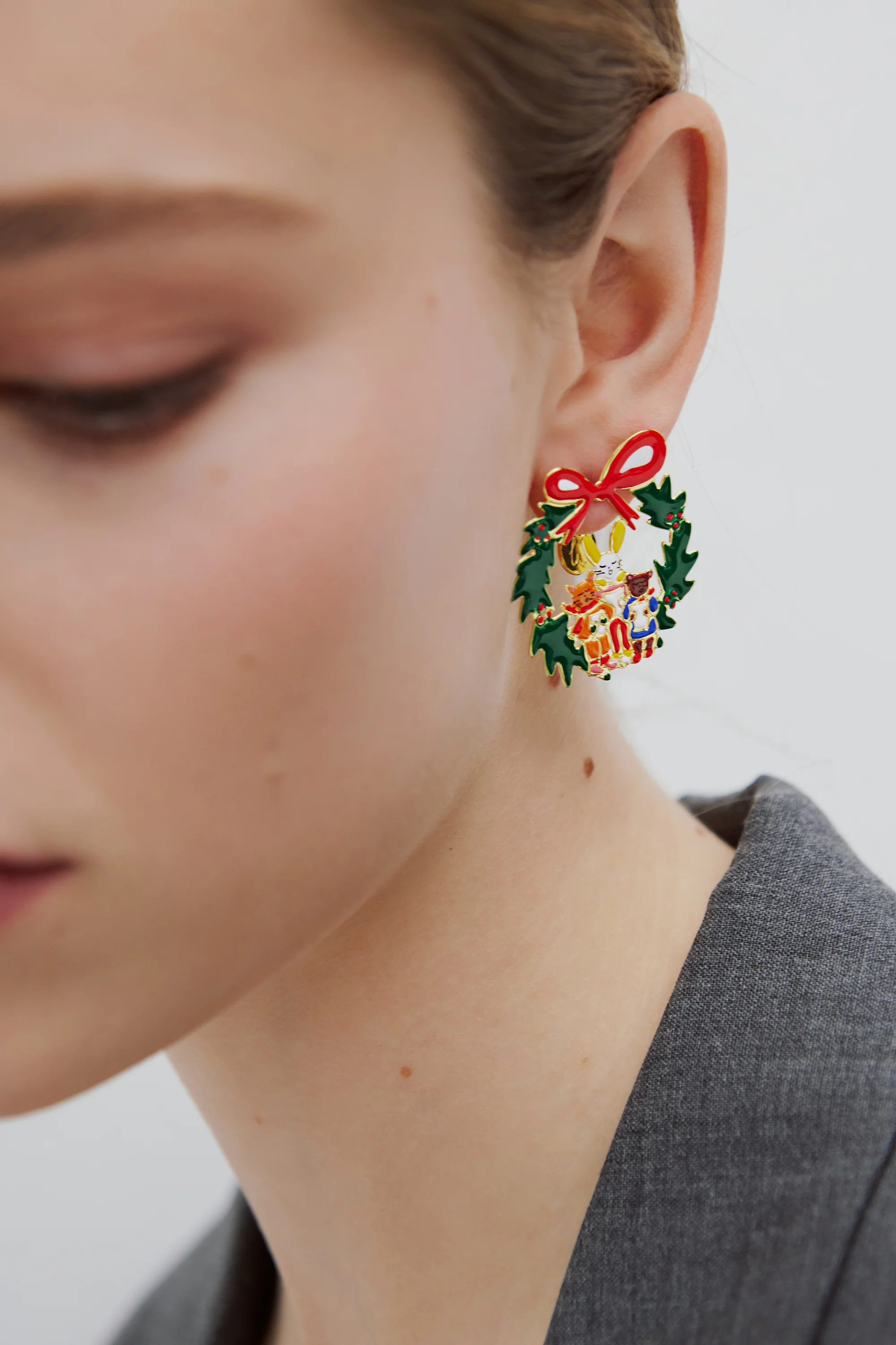 Boucles d'oreilles couronne et chorale de noël - Image 2