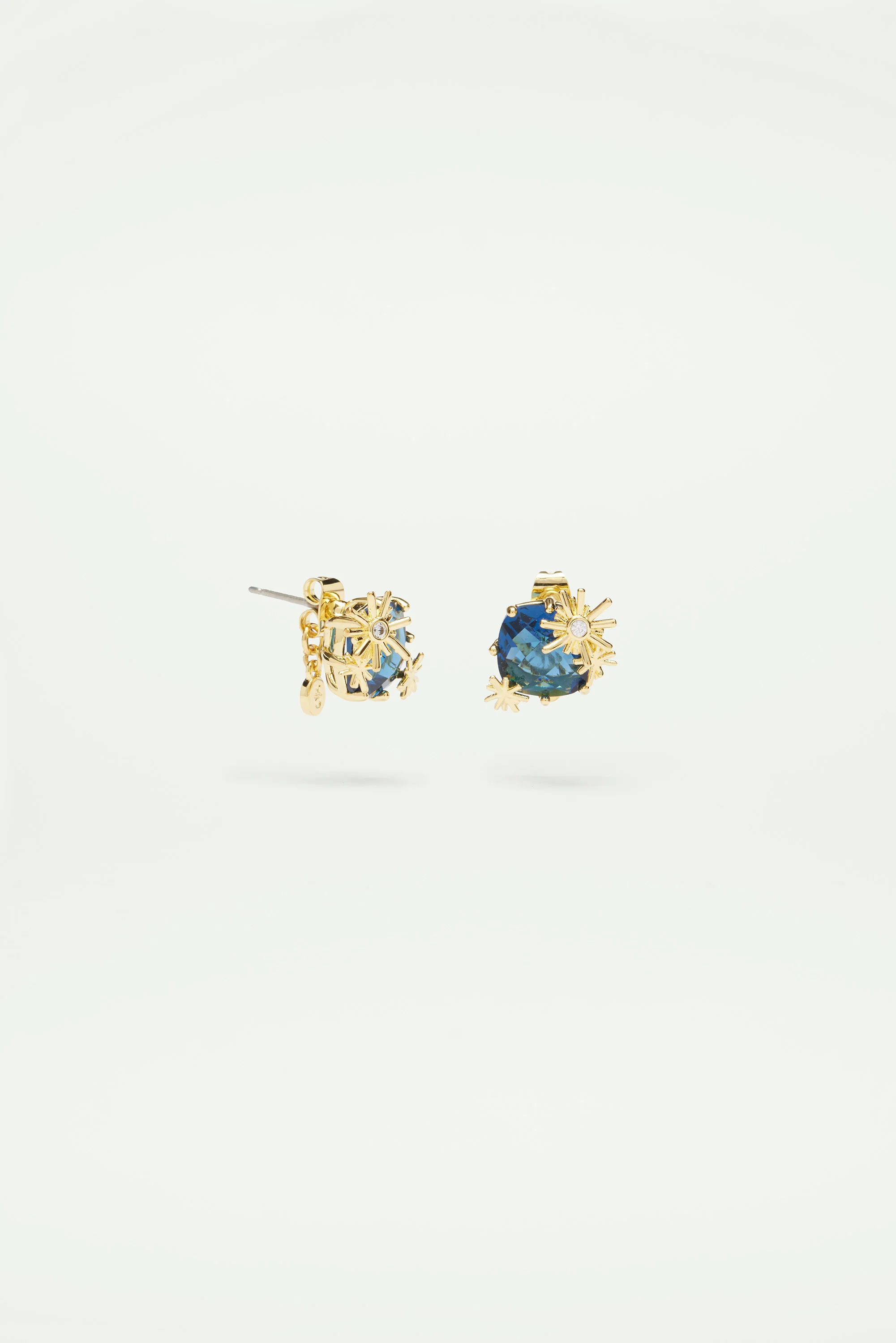 Boucles d'oreilles étoiles dorées et pierre carrée - Image 4