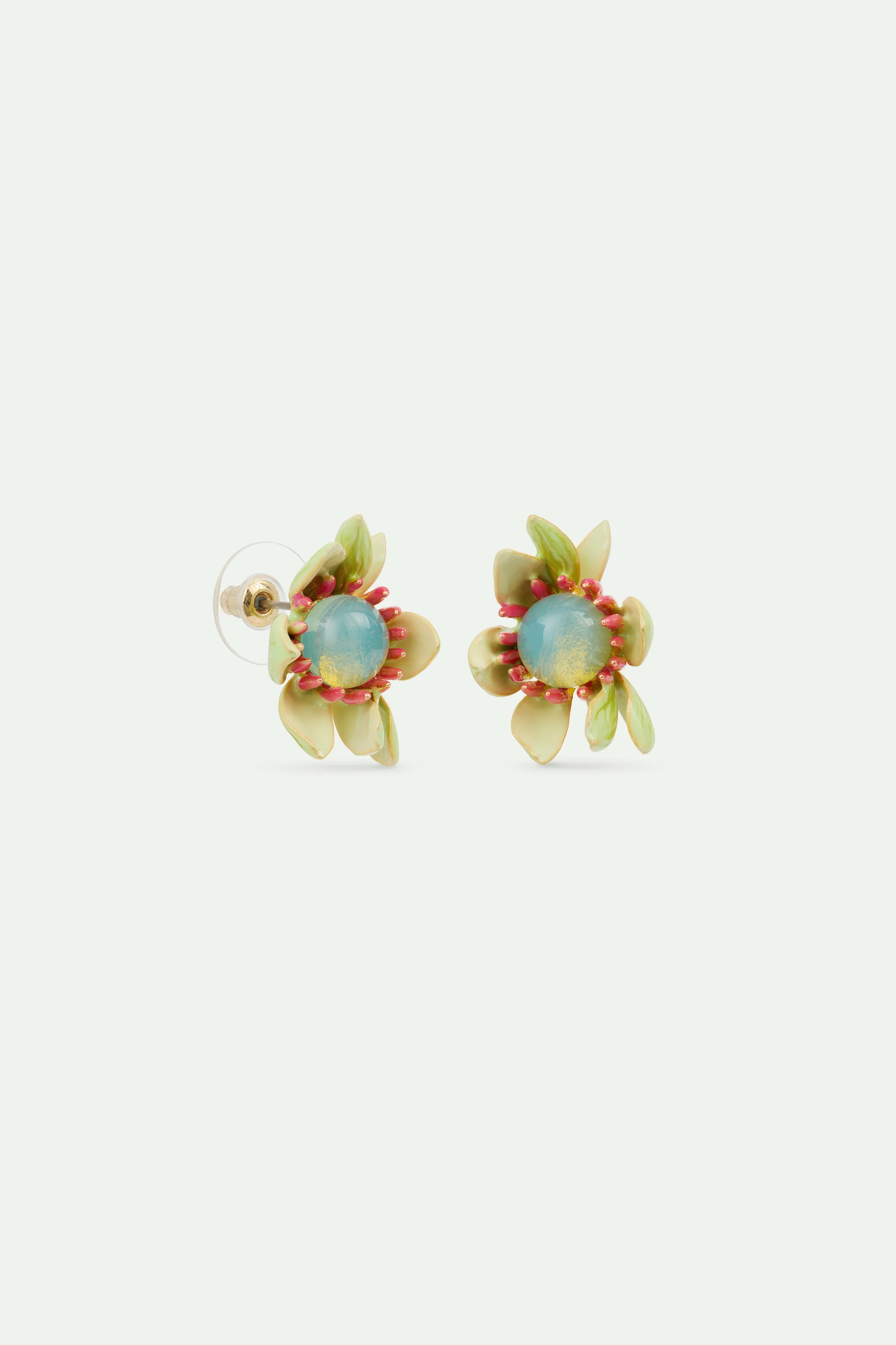 Boucles d'oreilles grande fleur de magnolia et cabochon bleu - Image 3