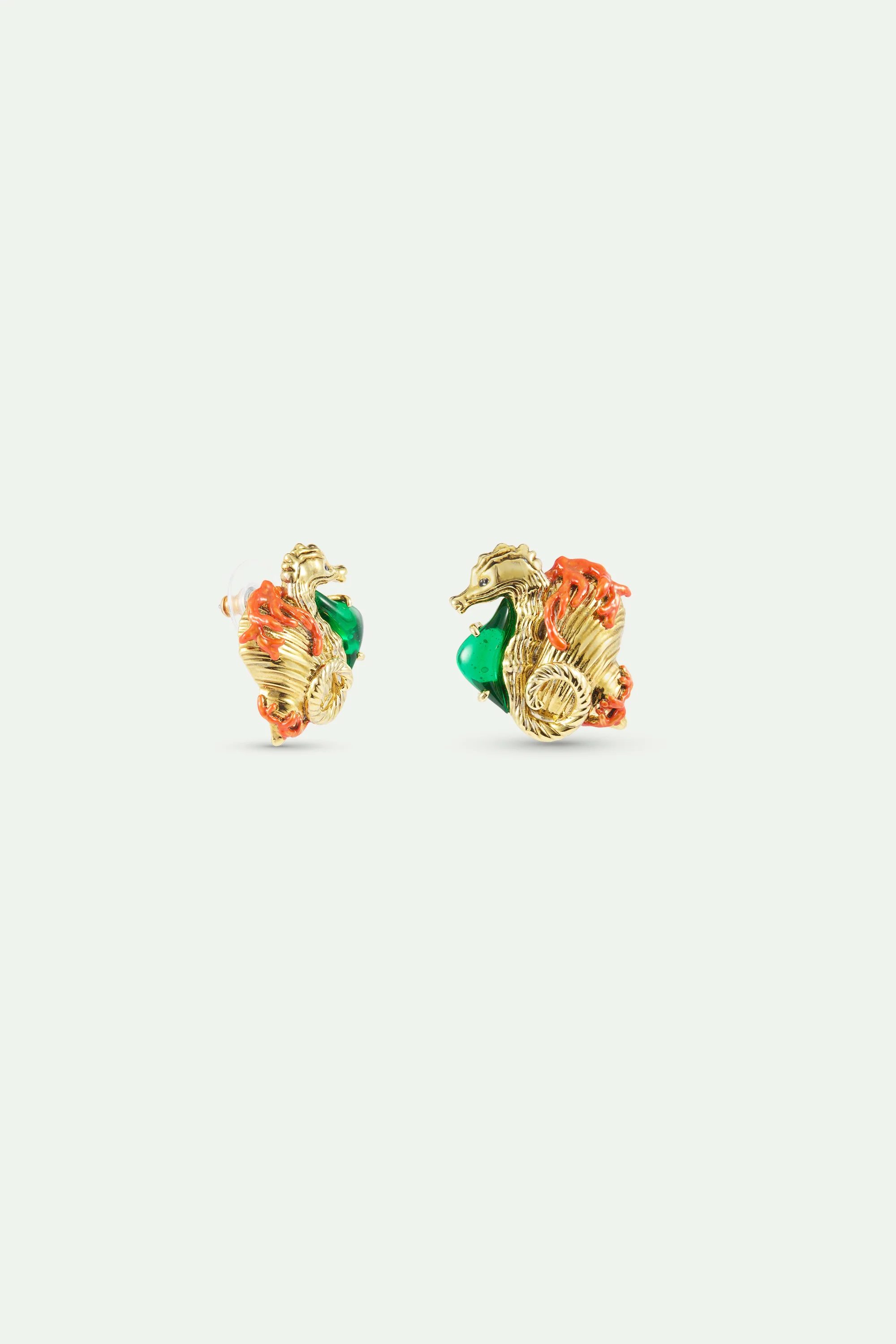 Boucles d'oreilles hippocampe doré et pierre verte - Image 3