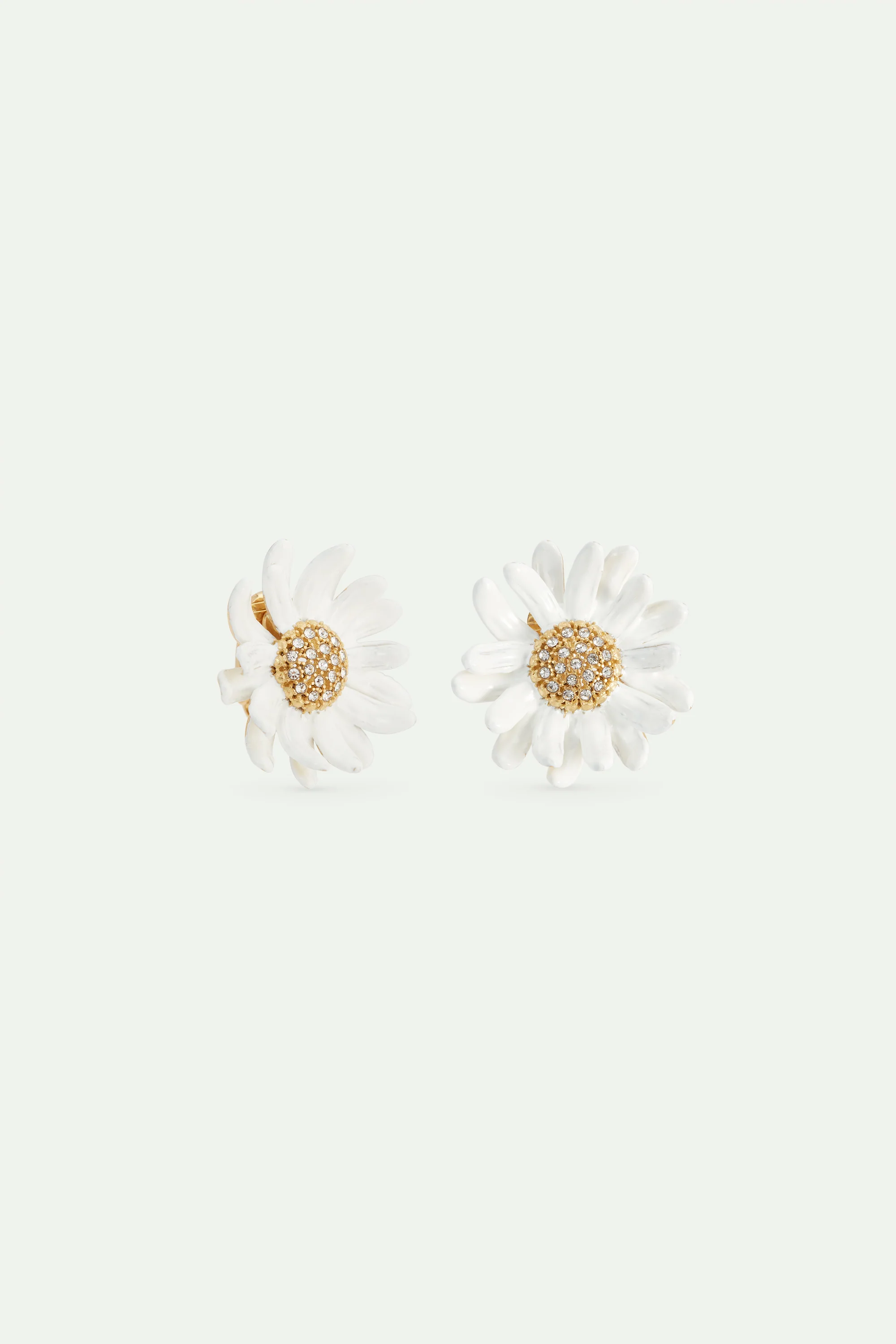 Boucles d'oreilles pâquerette blanche et dorée, cœur pavé - Image 4