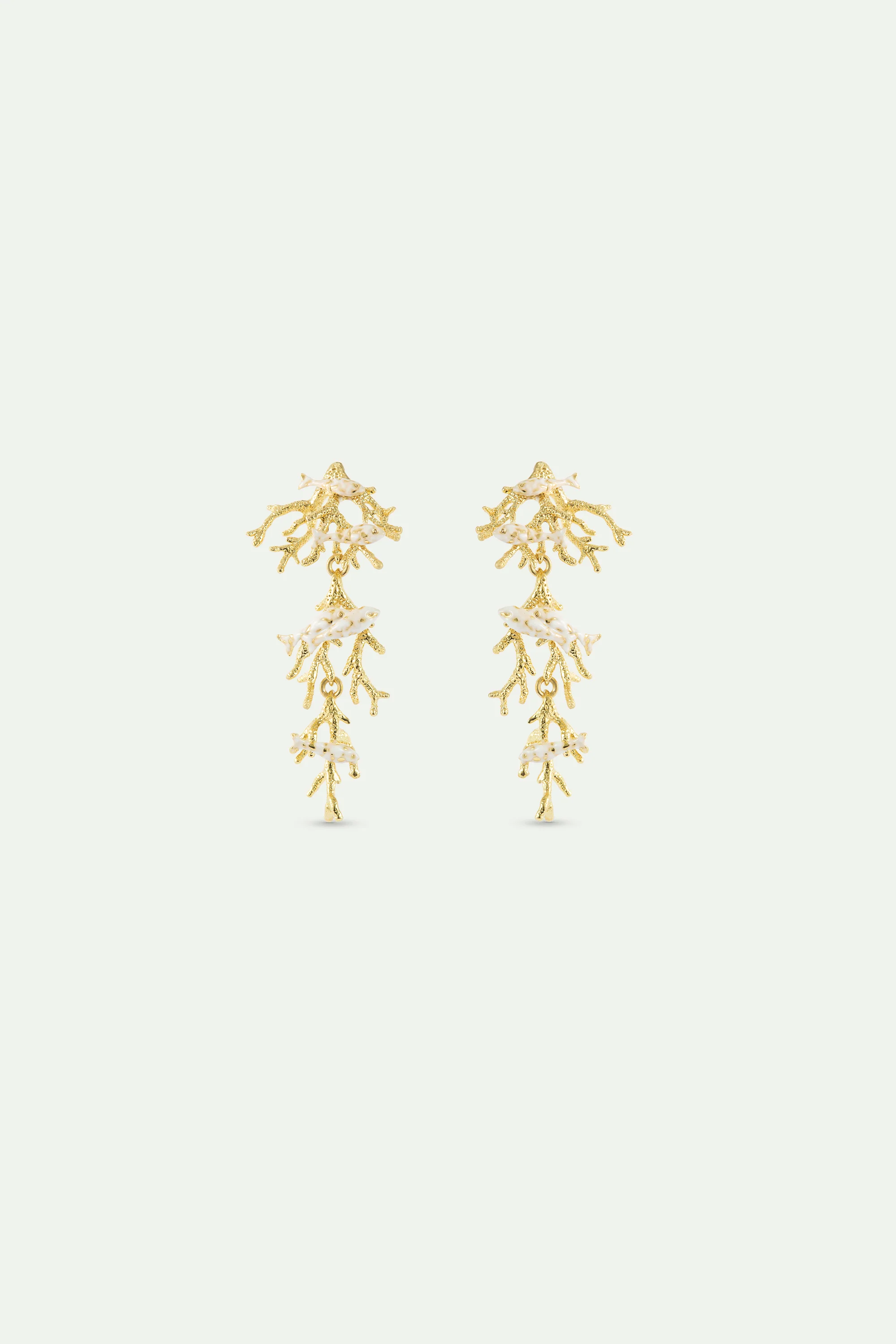 Boucles d'oreilles pendantes coraux dorés et poissons blancs