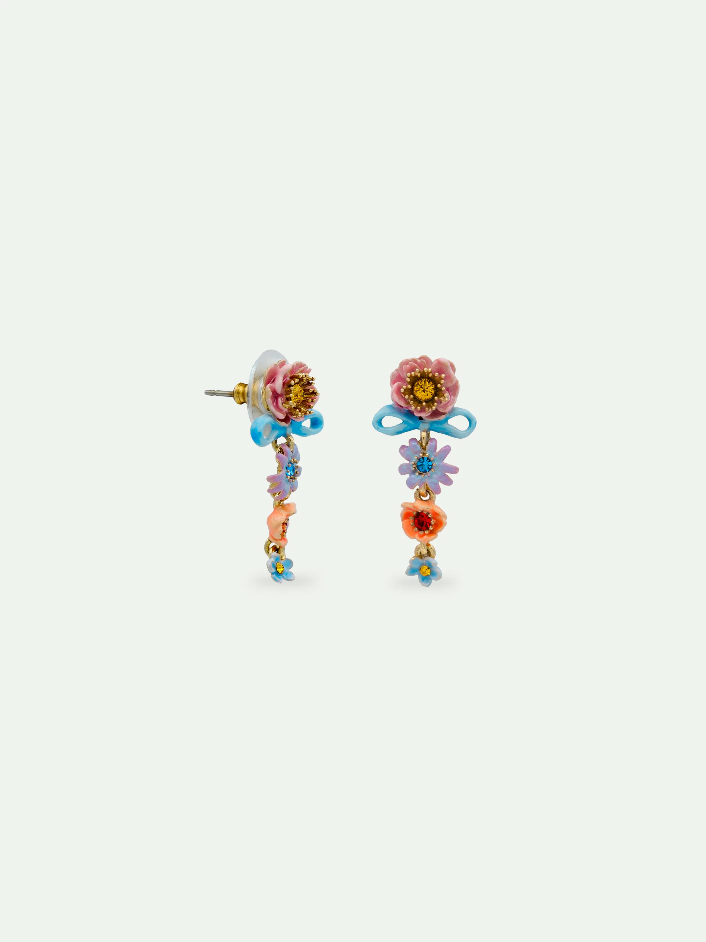 Boucles d'oreilles pendantes fleurs roses et bleues et ruban fin - Image 3