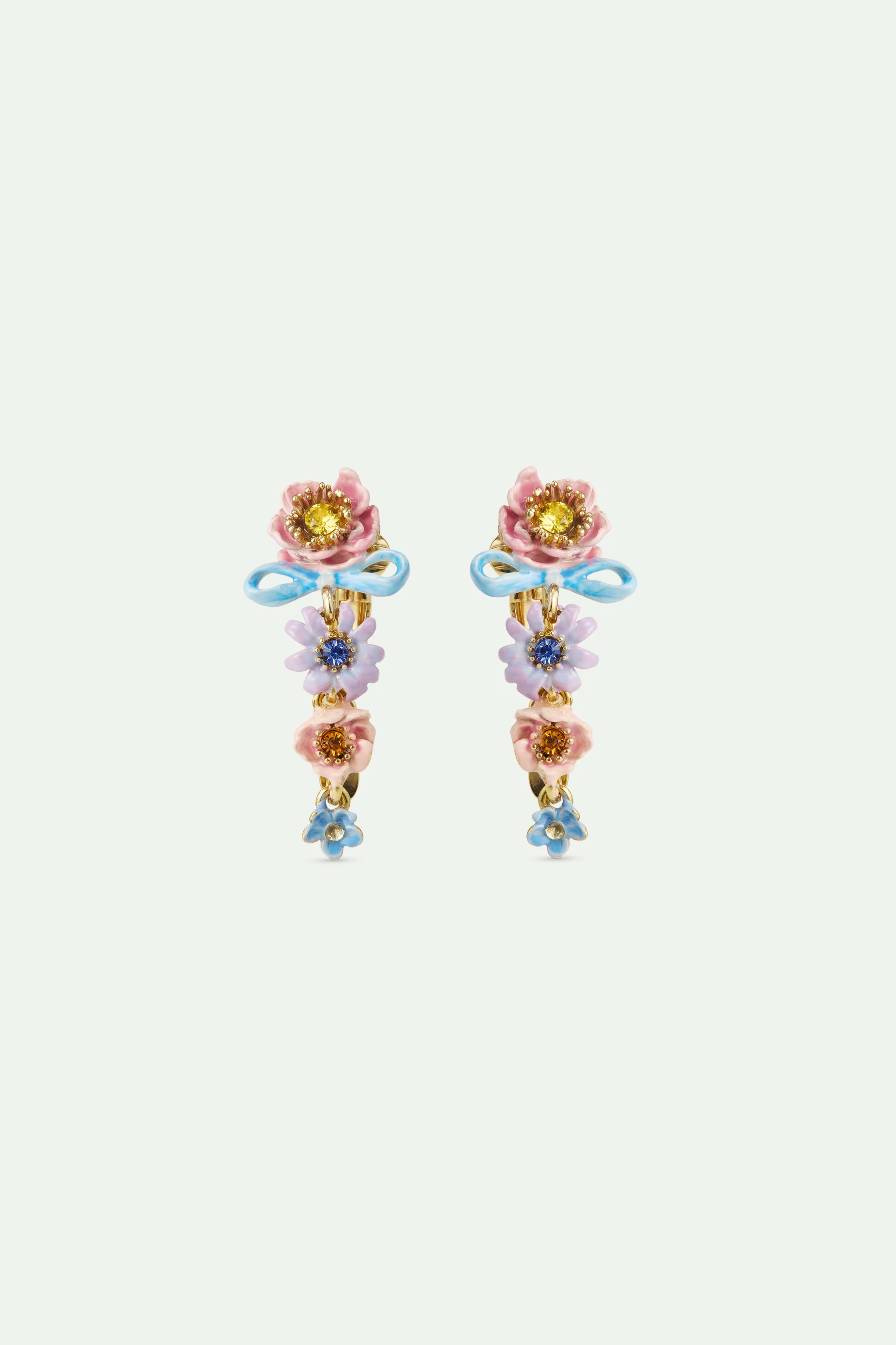 Boucles d'oreilles pendantes fleurs roses et bleues et ruban fin - Image 4