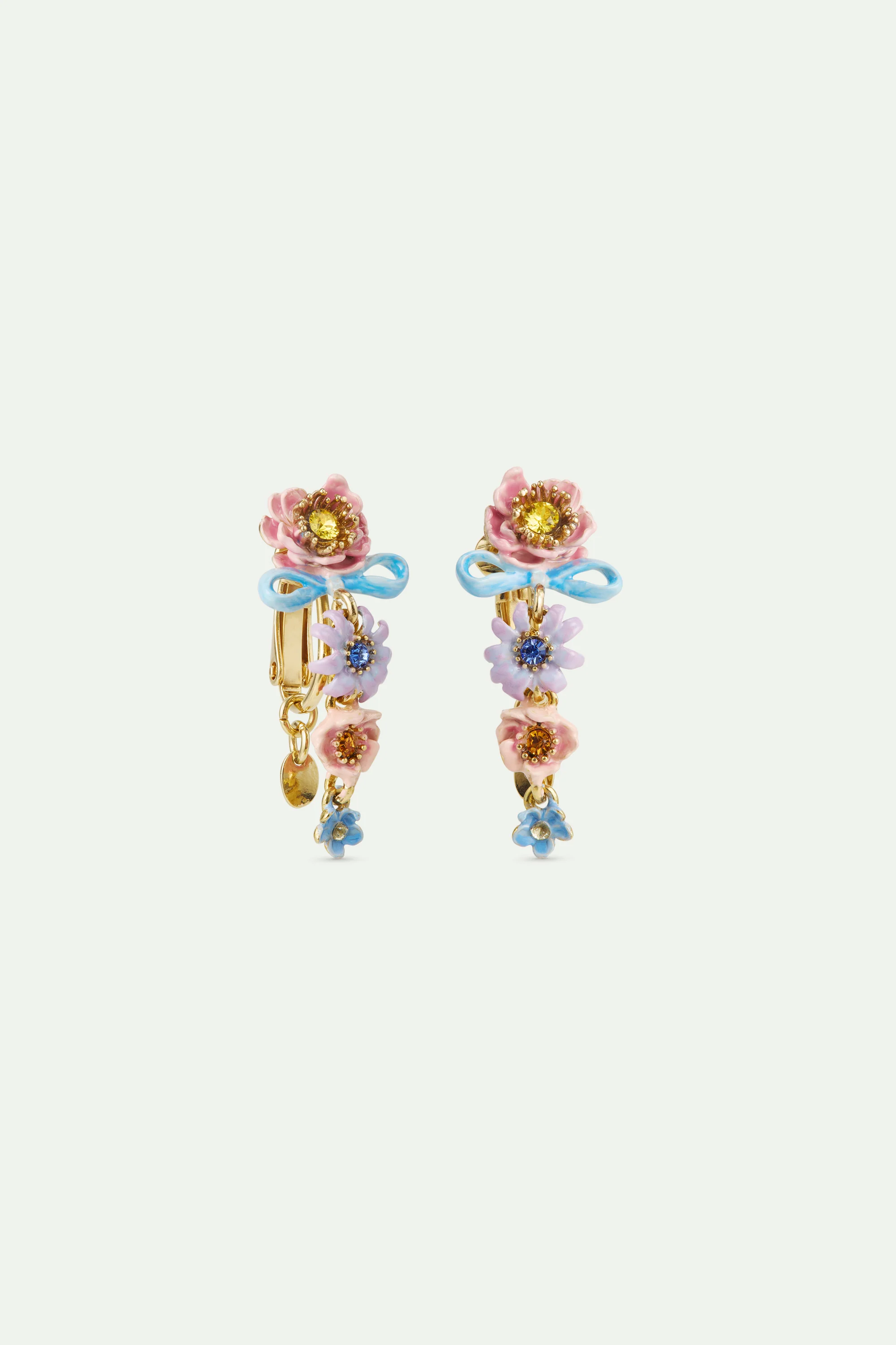 Boucles d'oreilles pendantes fleurs roses et bleues et ruban fin - Image 5