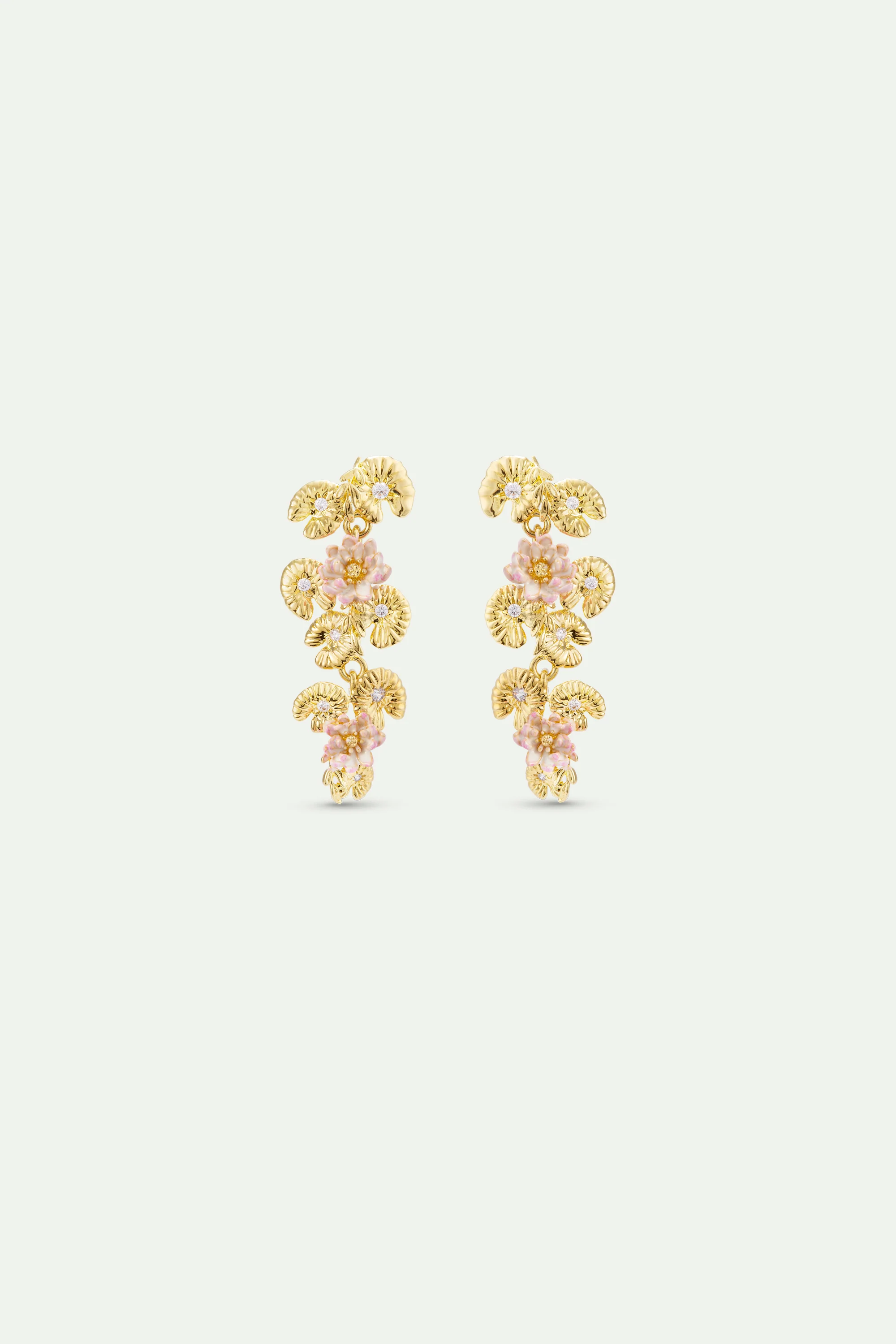 Boucles d'oreilles pendantes lotus dorés et nymphéas roses