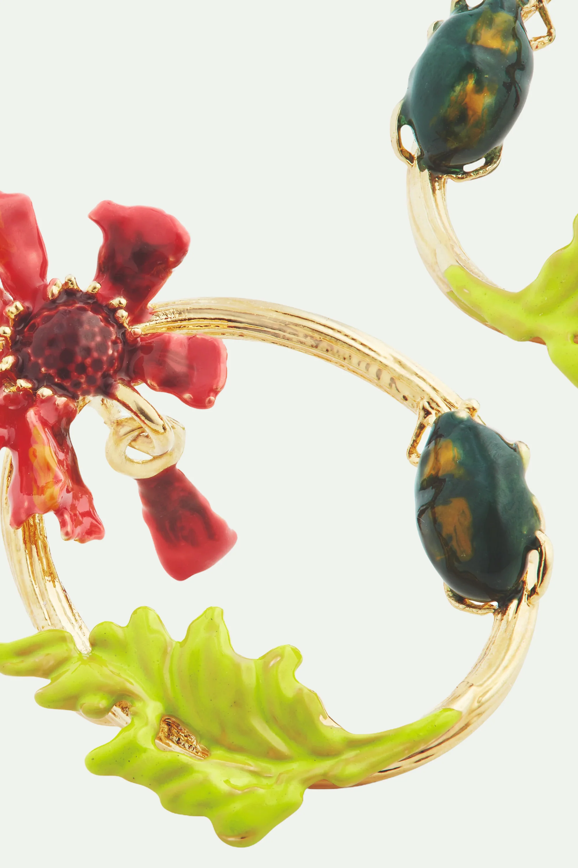 Boucles d'oreilles tiges créoles scarabée et fleur éphémère - Image 3