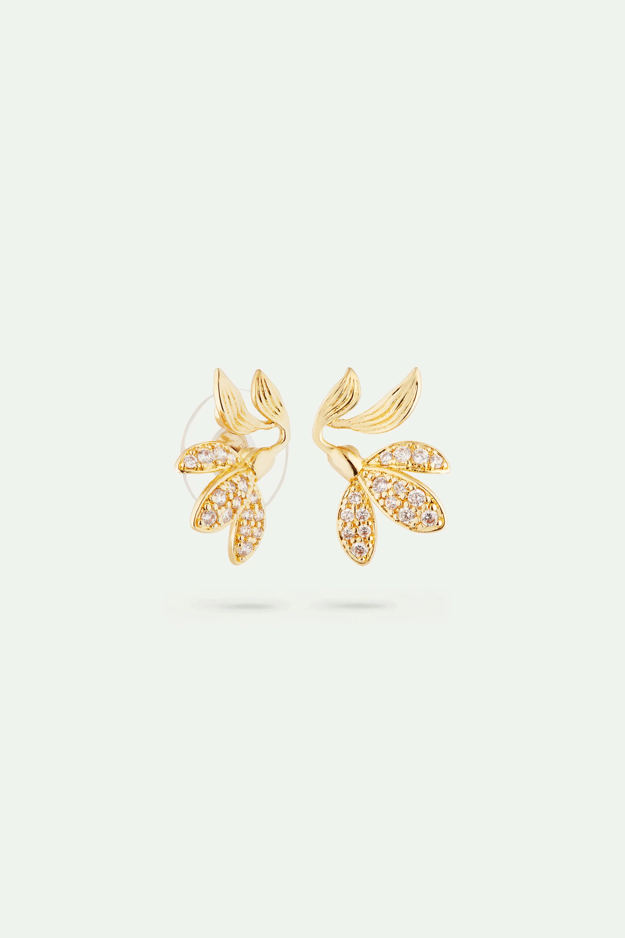 Boucles d'oreilles tiges feuilles pavées d'oxydes de zirconium - Image 3