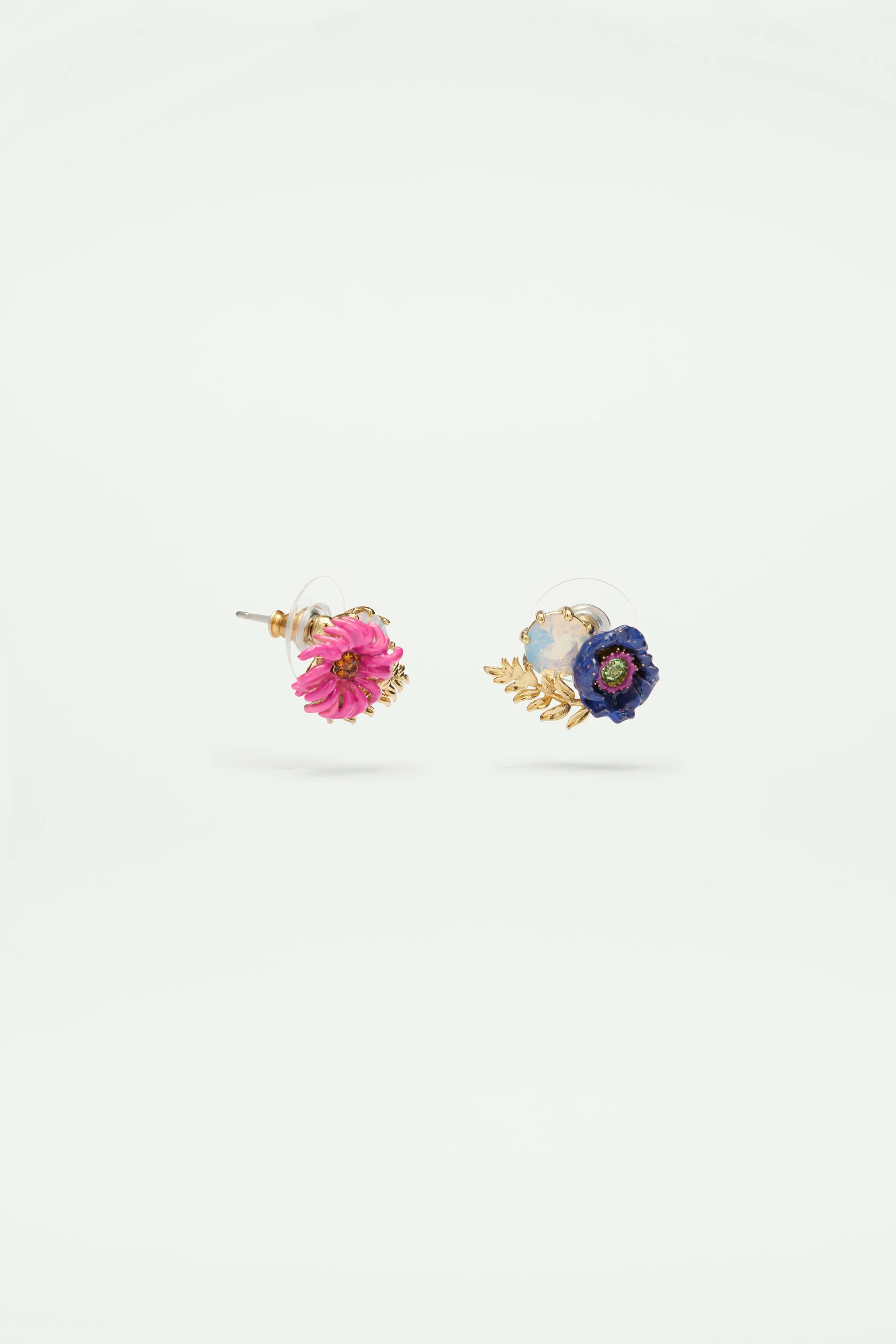 Boucles d'oreilles tiges fleurs imaginaires et cristal - Image 3