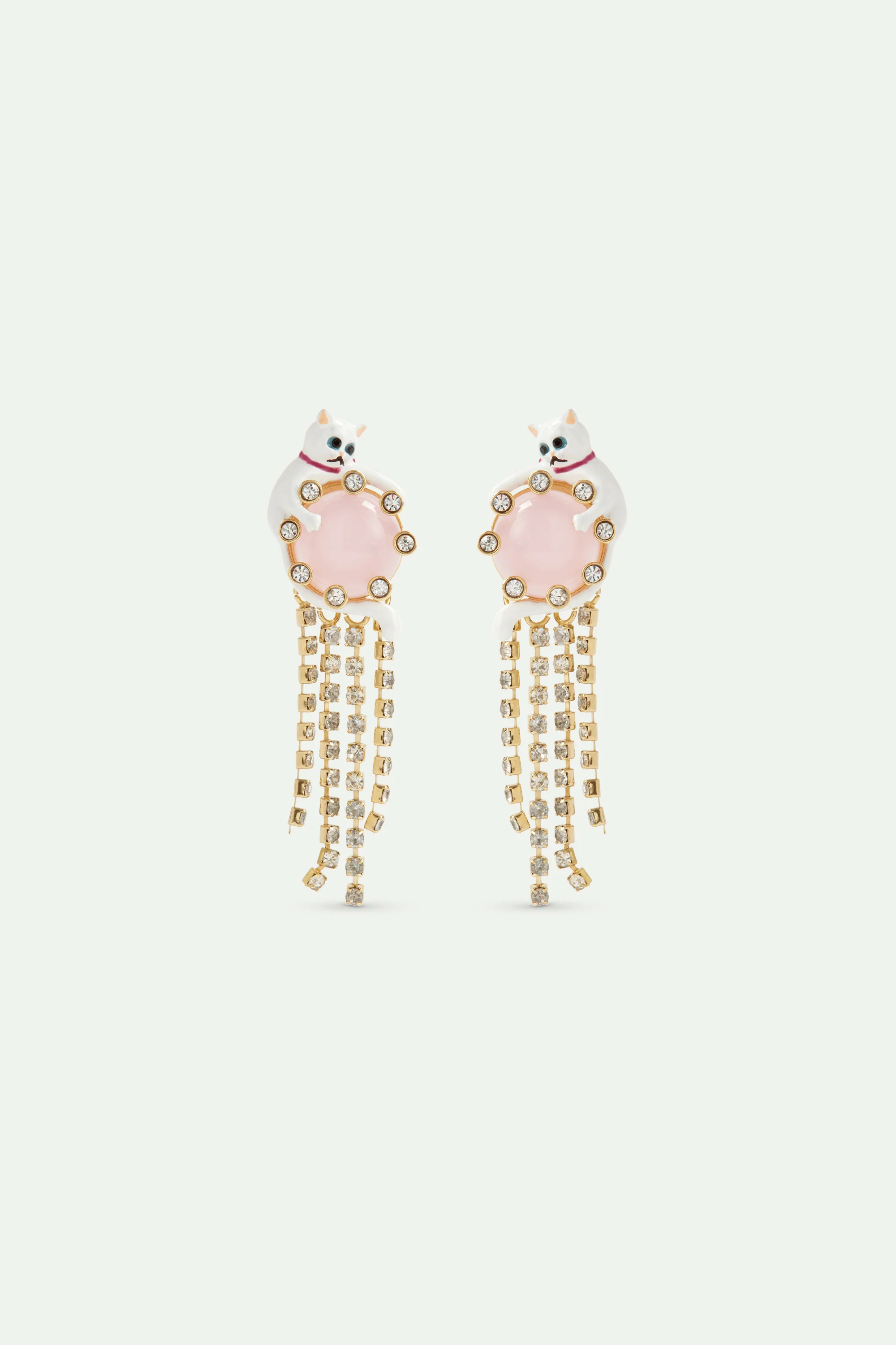 Boucles d'oreilles tiges pendantes chat blanc, pierre ronde rose, chaine strassée
