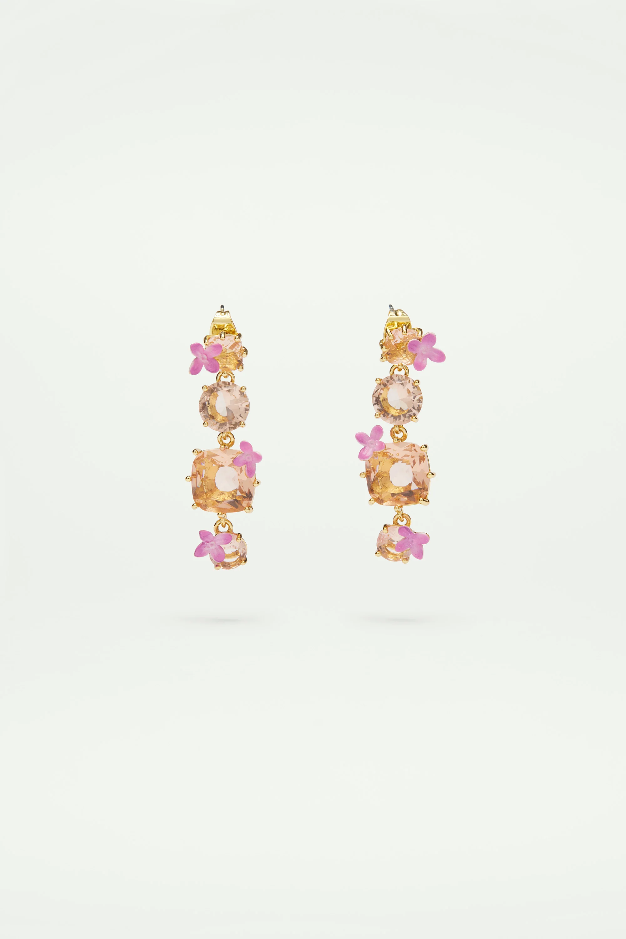 Boucles d'oreilles tiges pendantes fleurs 4 pierres et fleurs la diamantine rose abricot