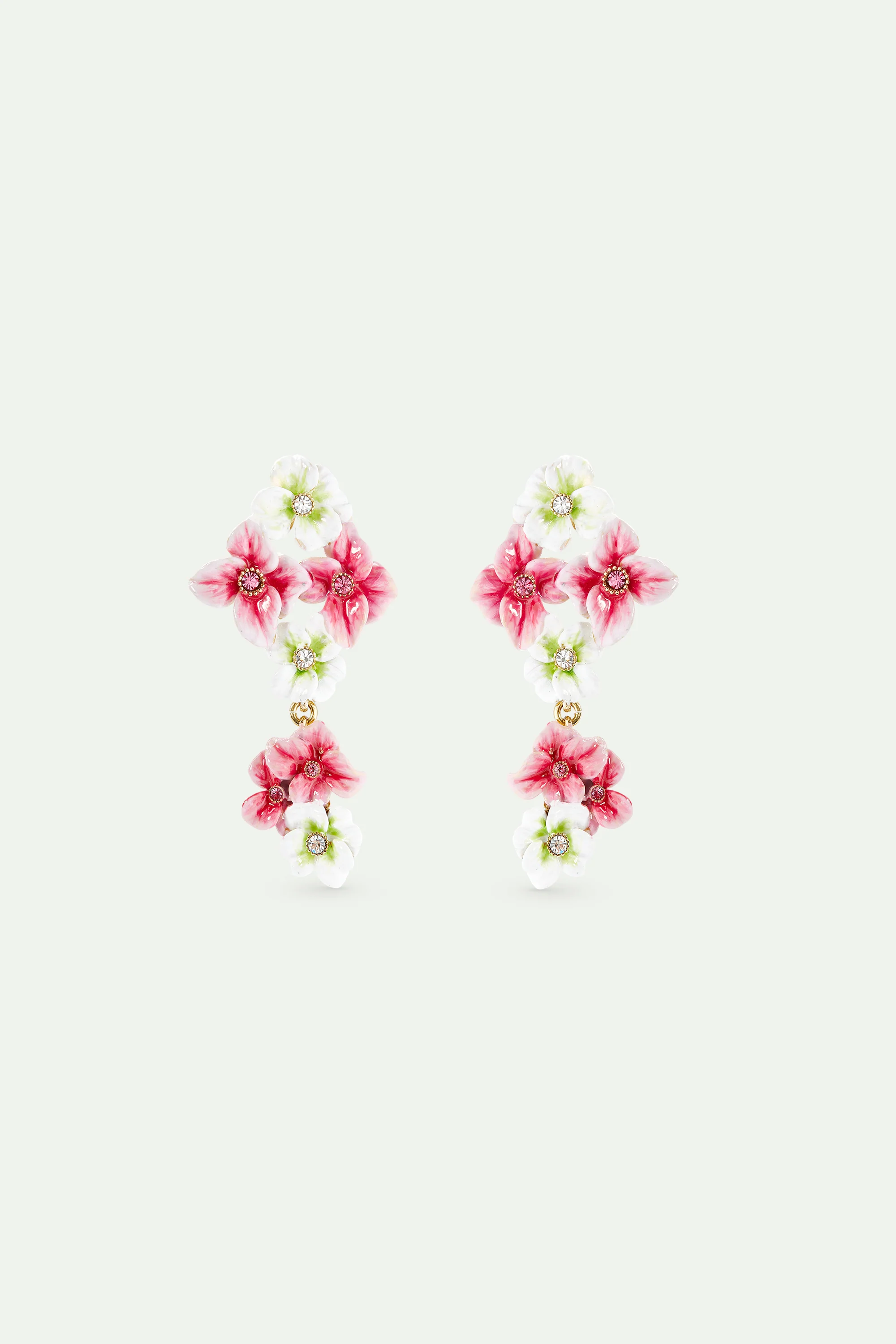 Boucles d'oreilles tiges pendantes fleurs d'hortensia roses et blanches