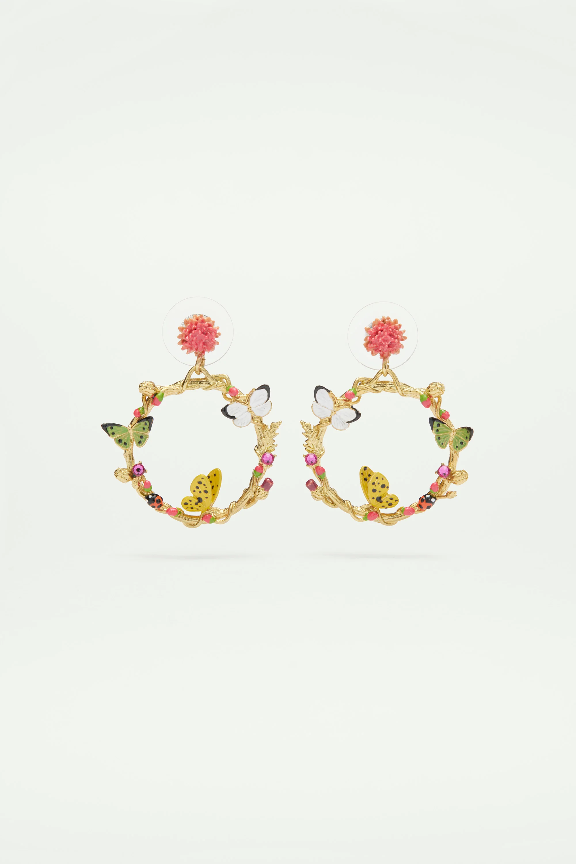 Boucles d'oreilles tiges pendantes papillons et éléments végétaux