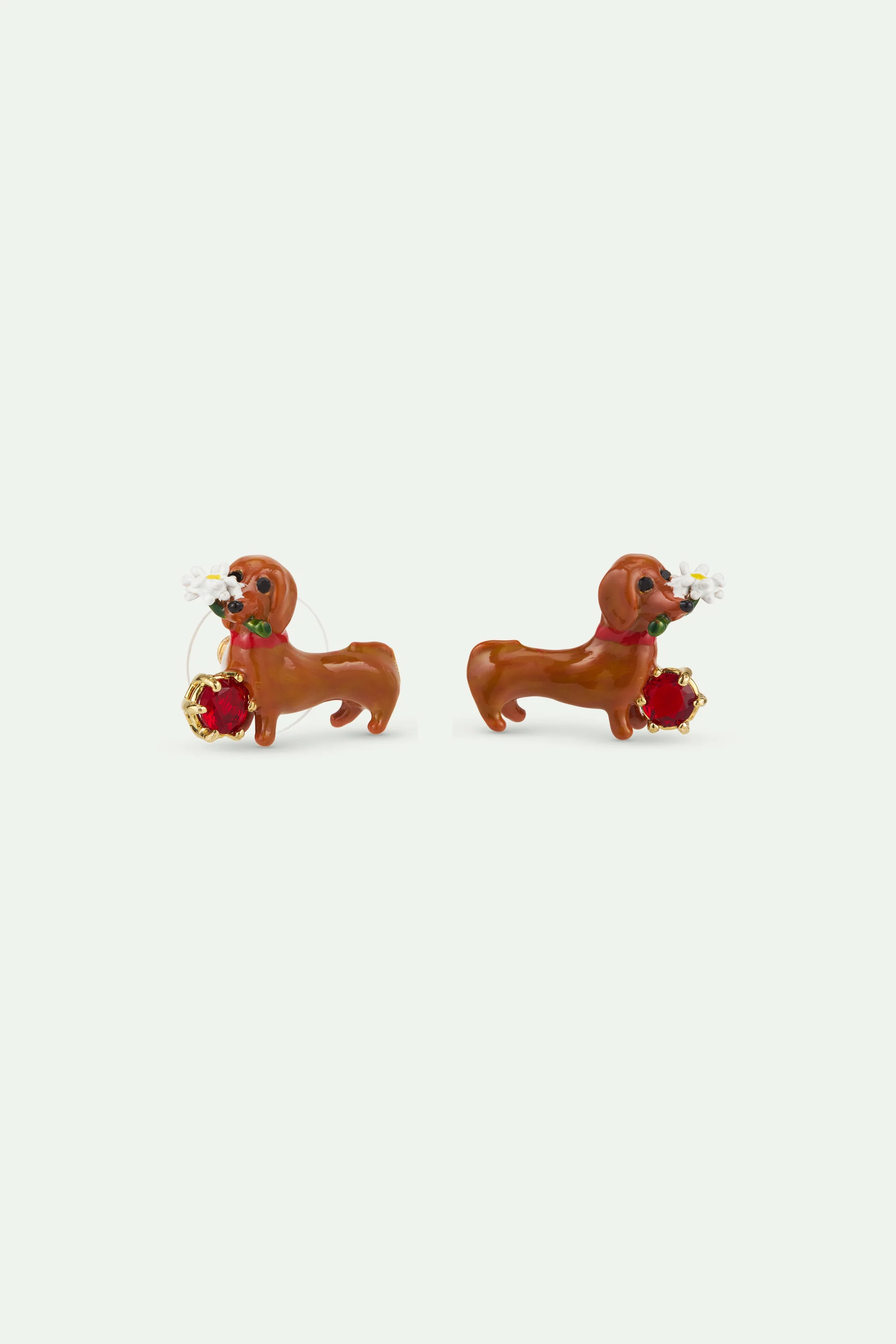 Boucles d'oreilles tiges teckel, marguerite et pierre rouge - Image 2