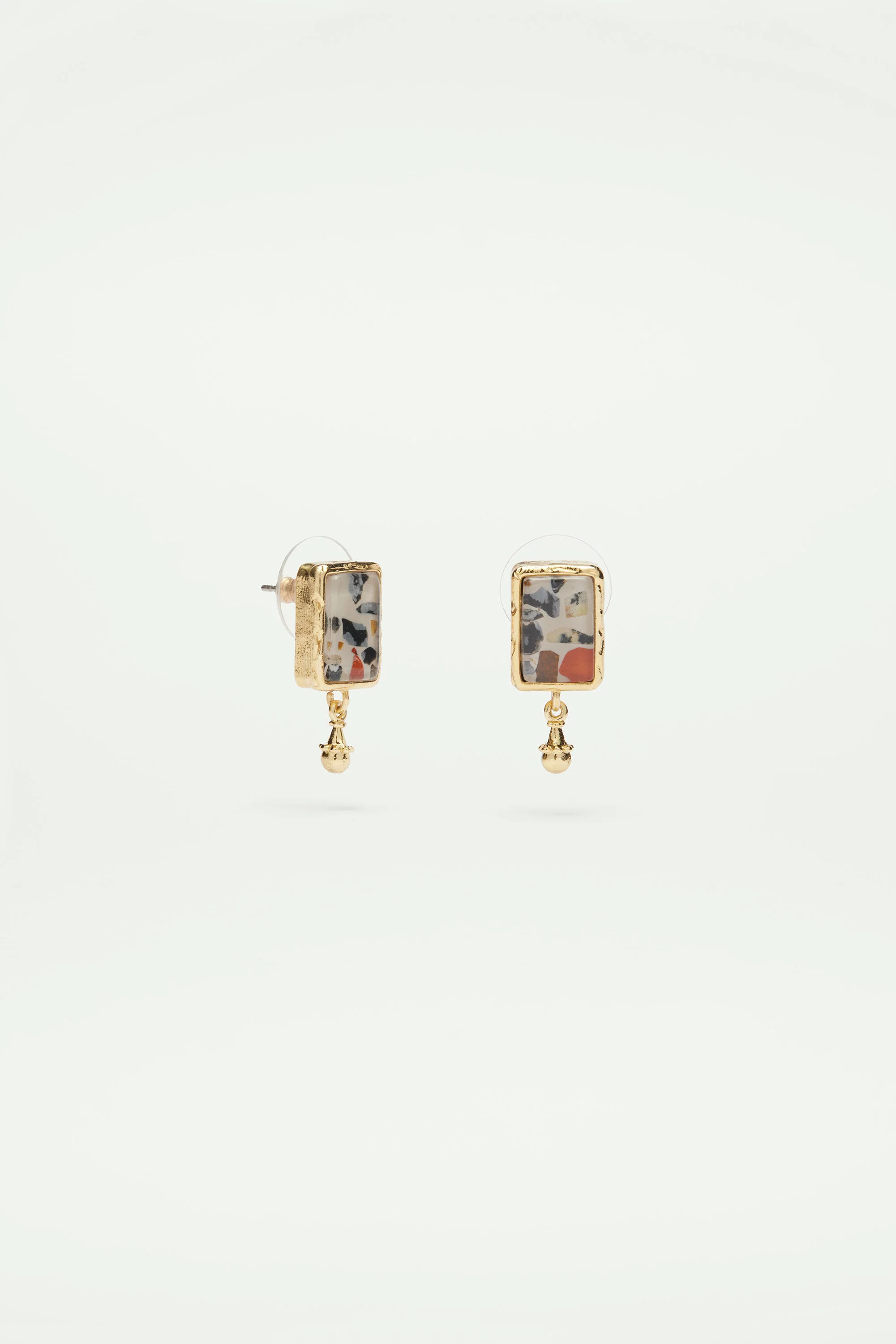 Boucles d'oreilles tiges terrazzo et perle dorée - Image 3