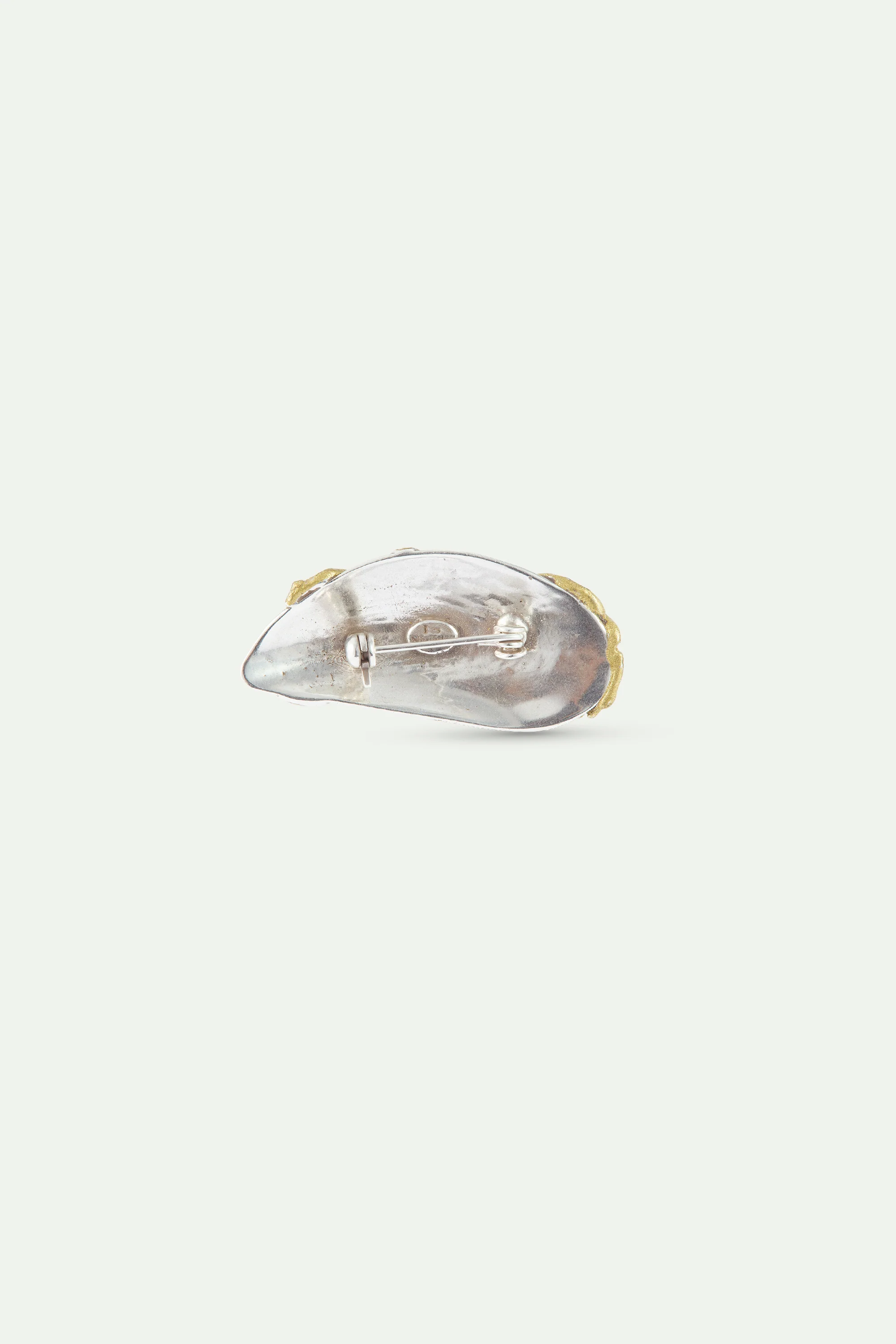 Broche moule argentée et dorée - Image 2