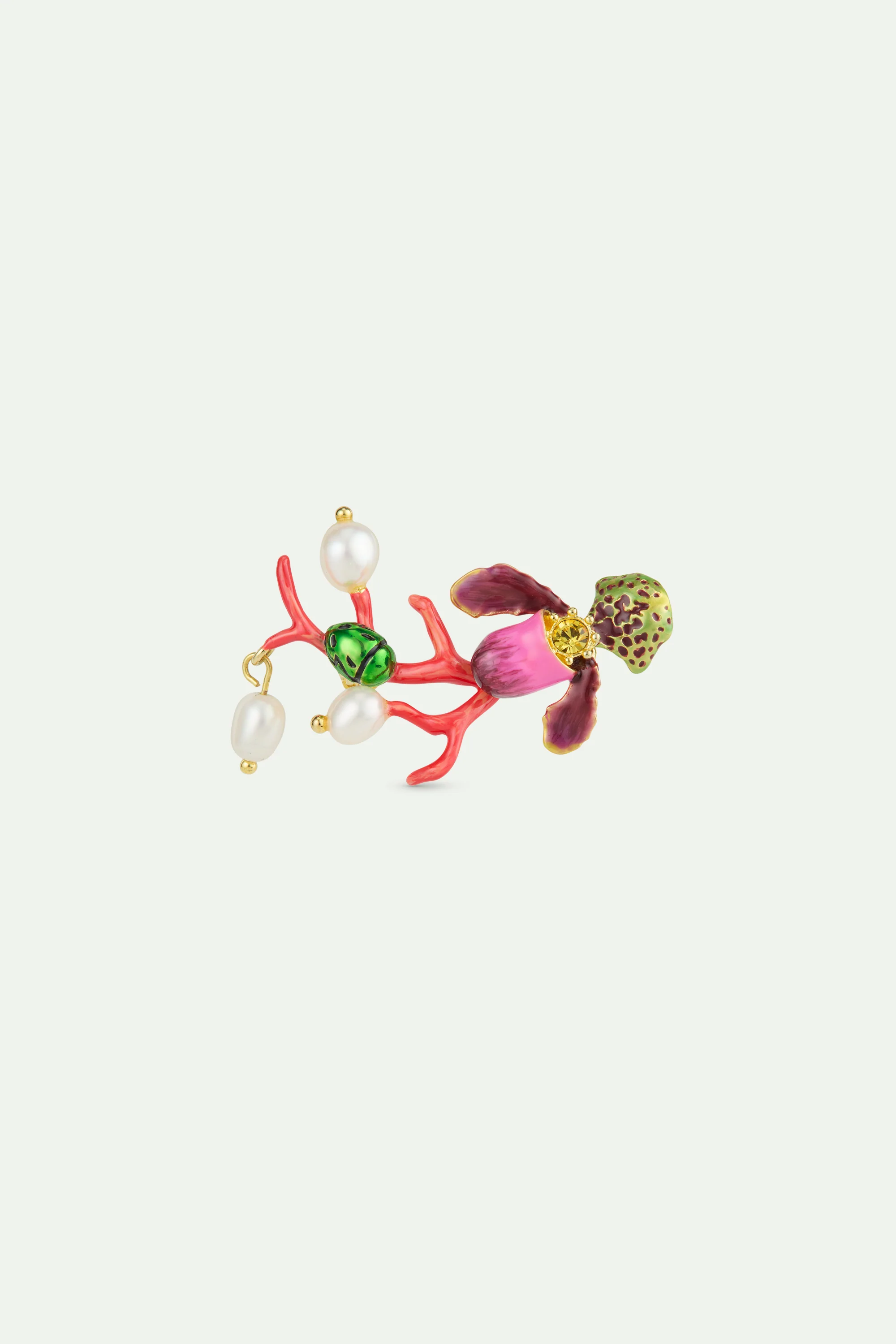 Broche orchidée violette, corail rouge, cétoine verte et perles de culture