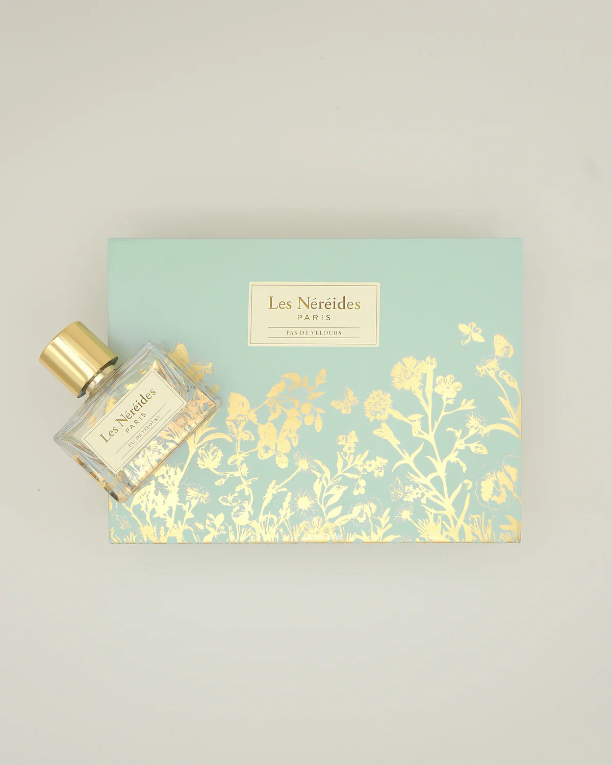 Coffret parfum Pas de Velours 30ml, bracelet fleurs de vanille et verre facetté - Image 3