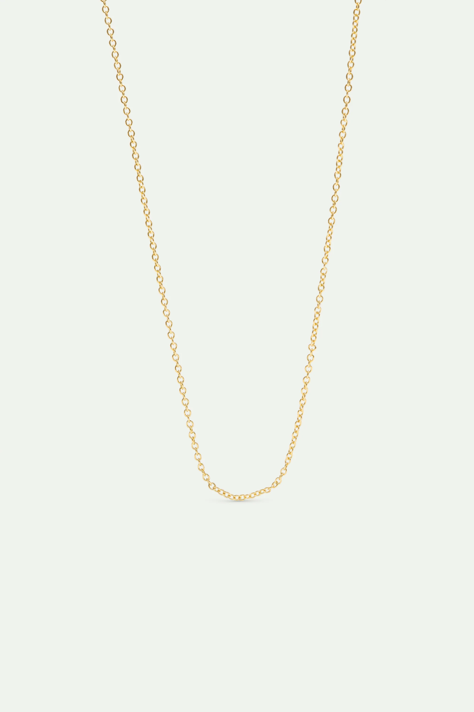 Collier à fine chaîne en maille forçat