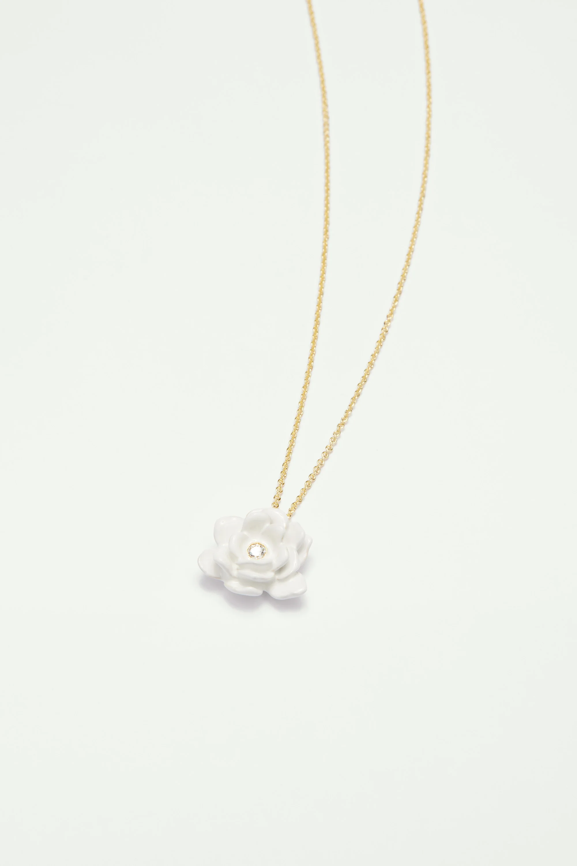 Collier fin gardénia et pierre en verre taillé - Image 3
