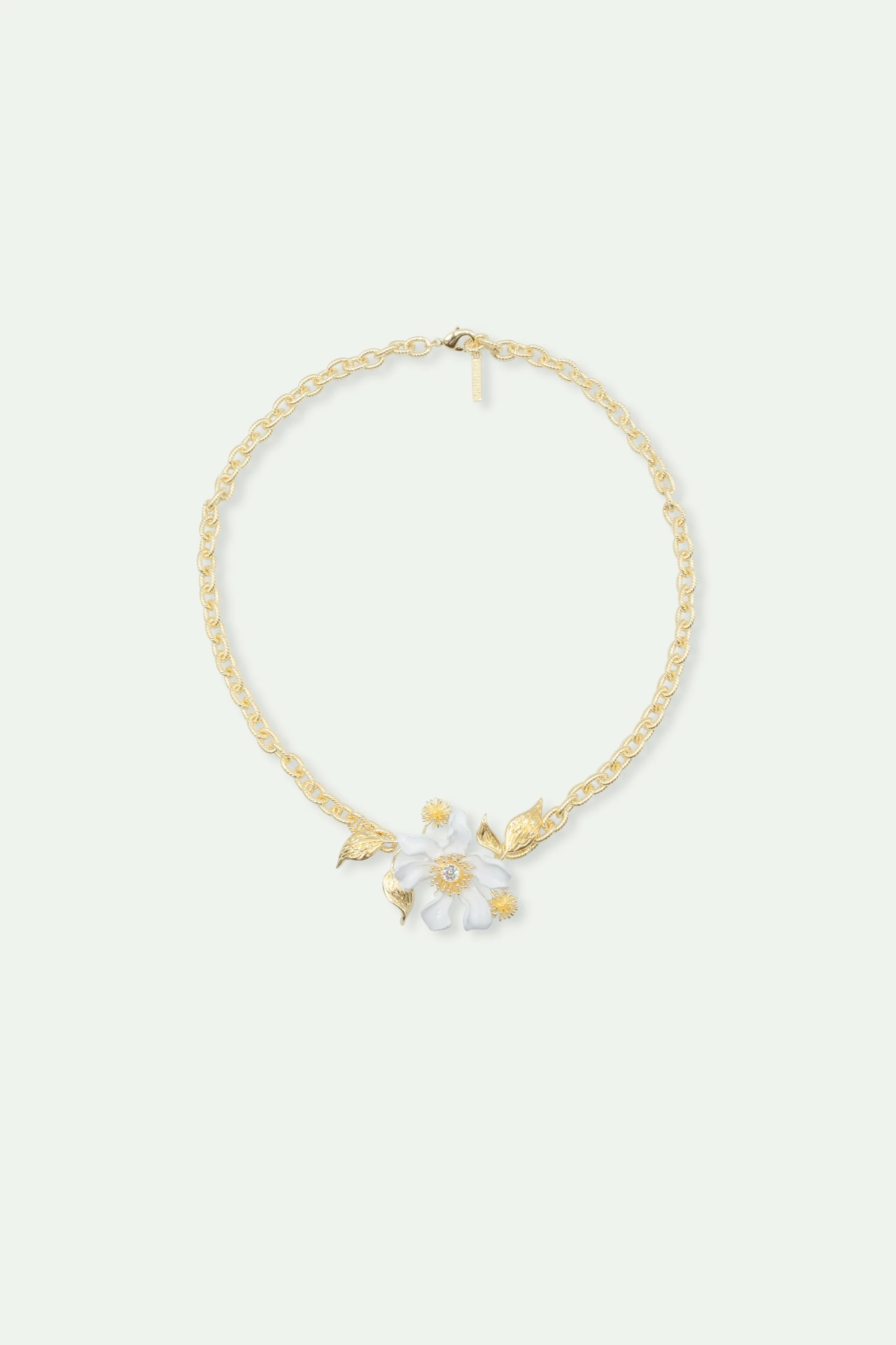 Collier grande fleur de clématite blanche, corête du japon et laurier - Image 4