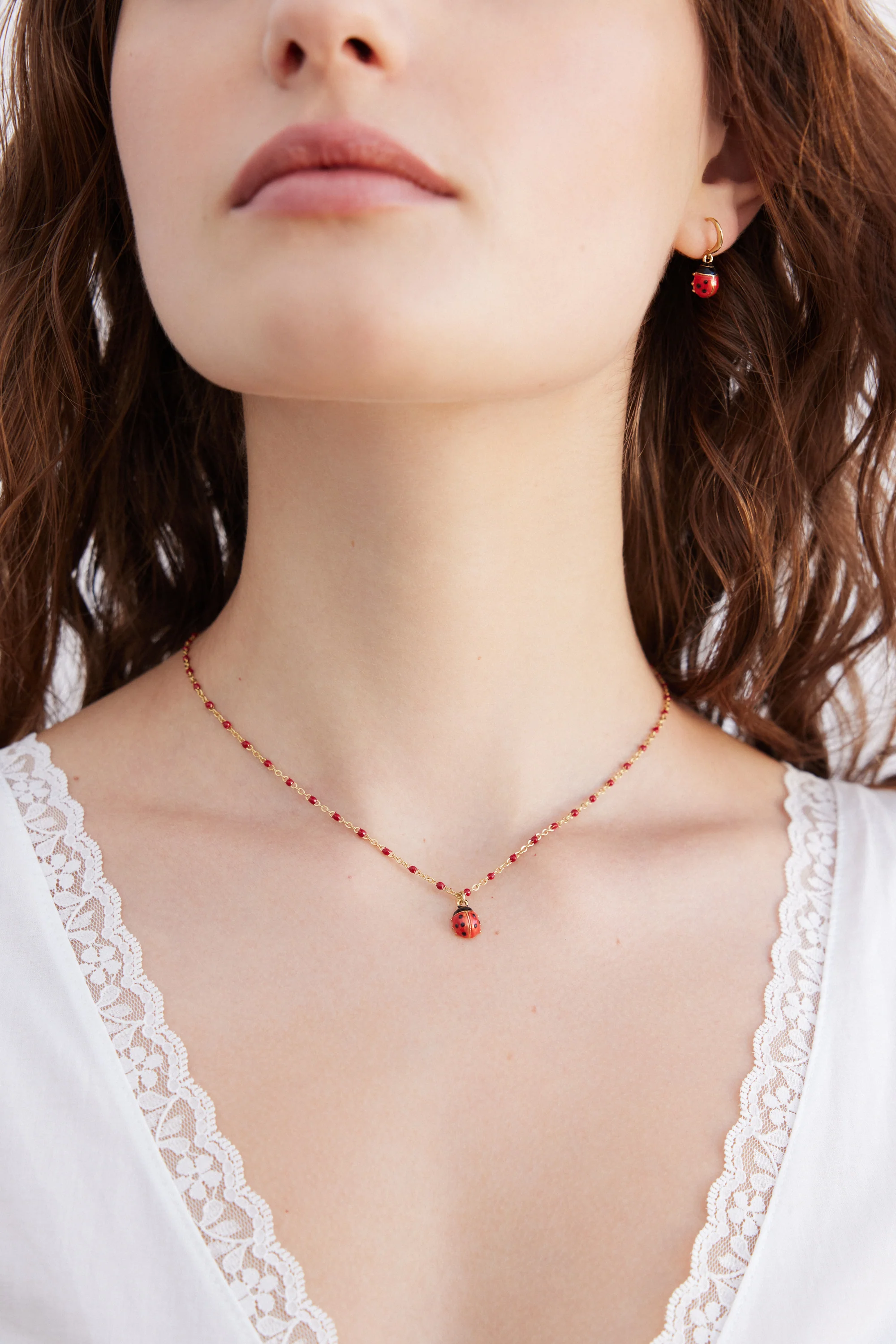 Collier pendentif Coccinelle rouge et noire - Image 2