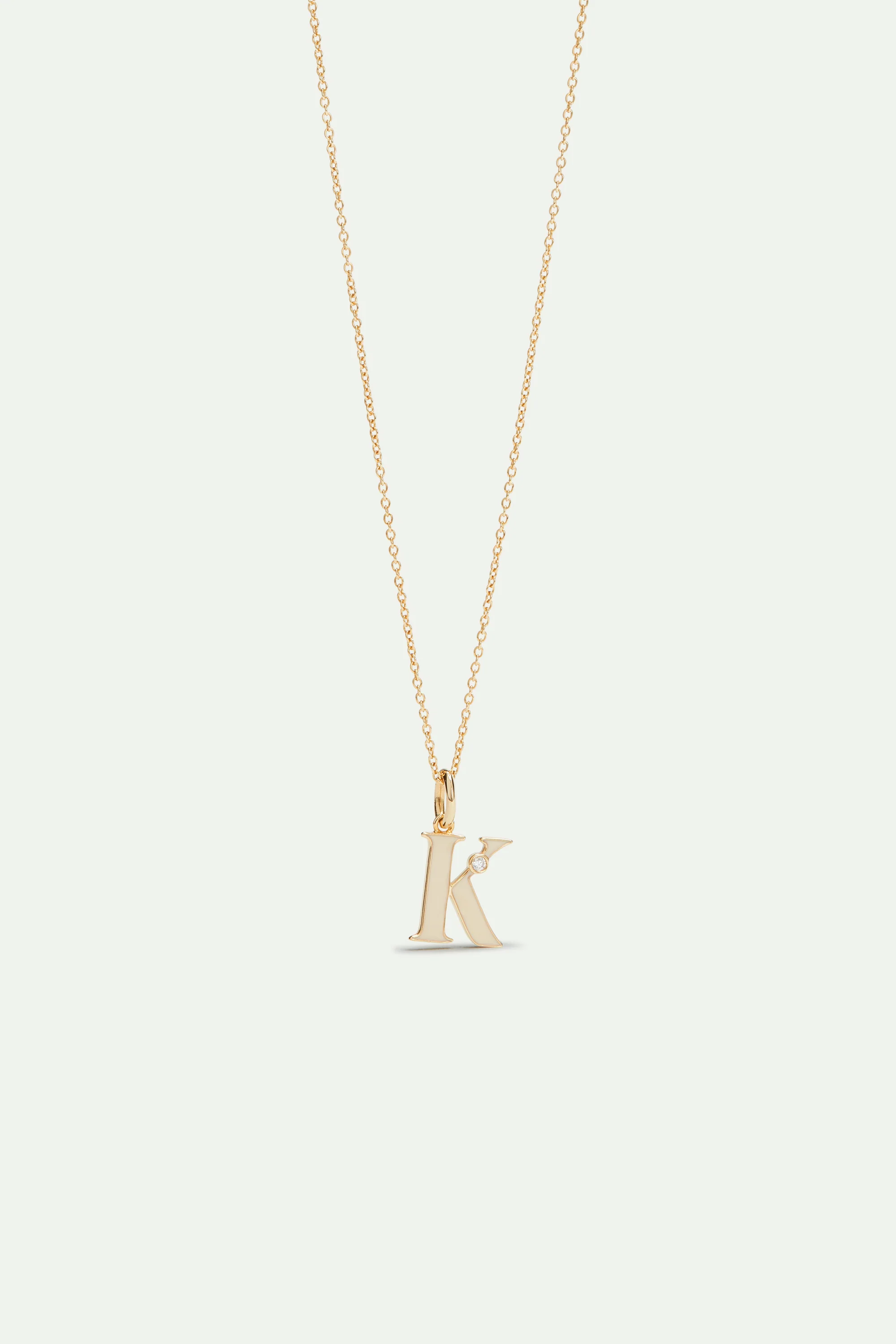 Collier pendentif lettre K