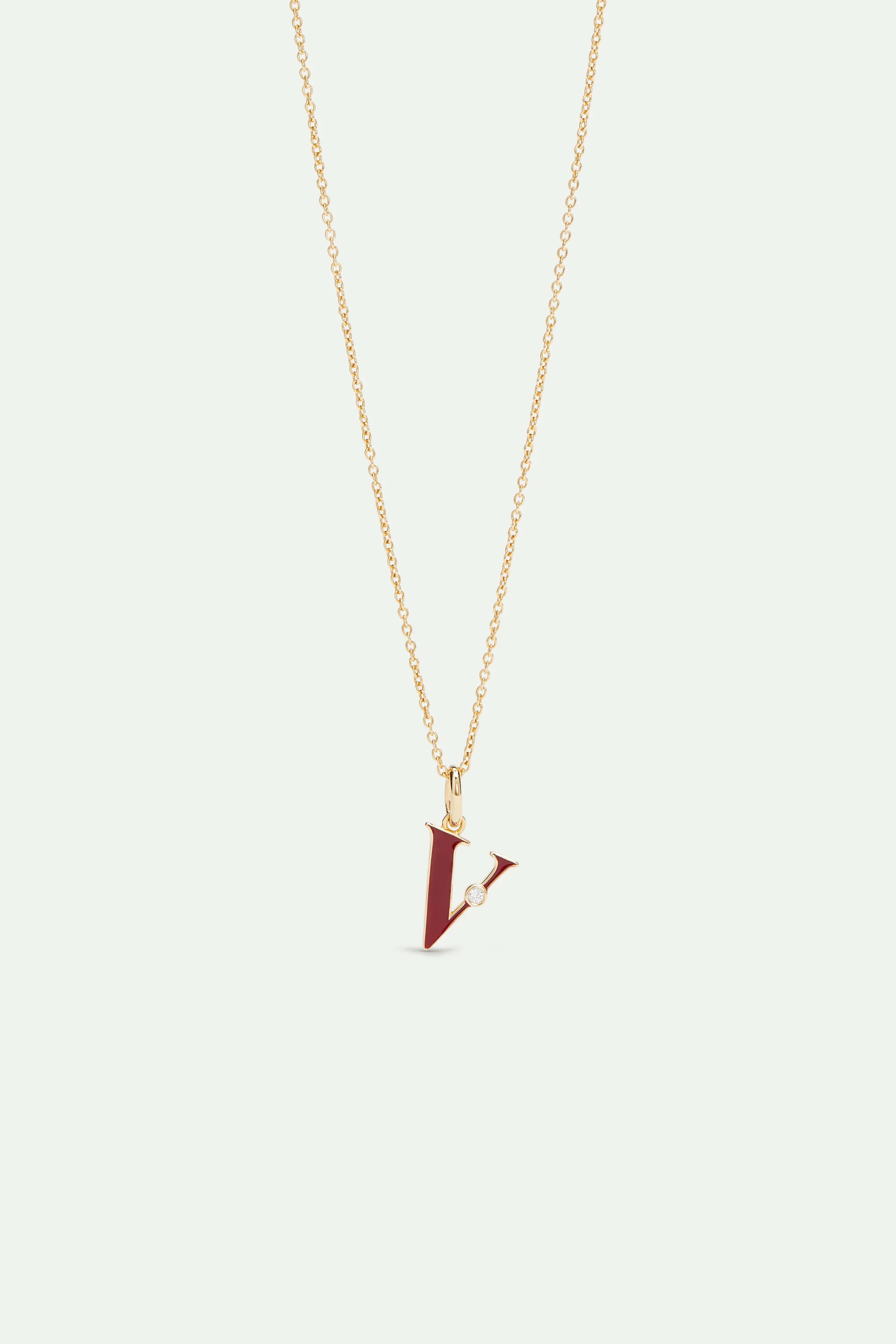 Collier pendentif lettre V