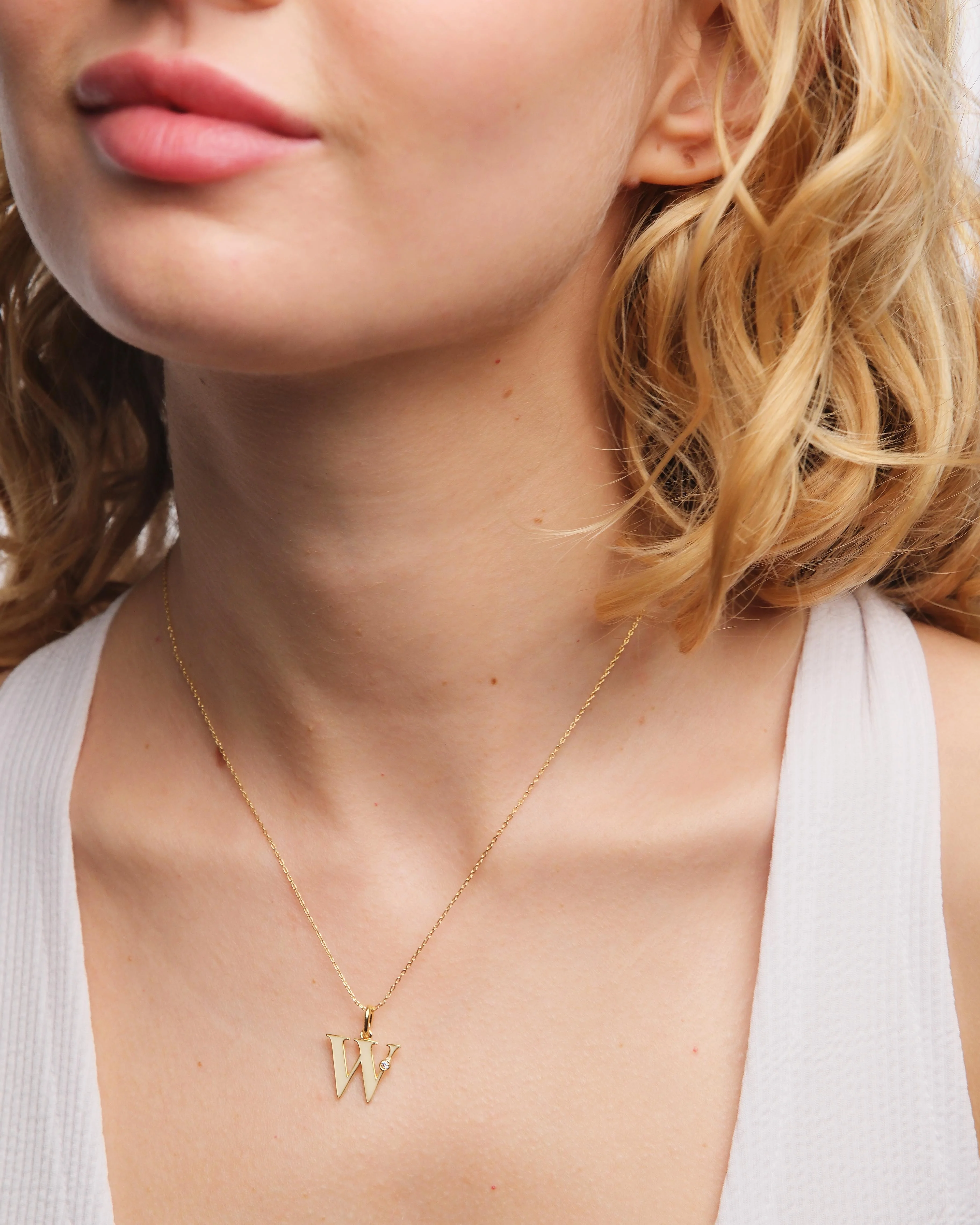 Collier pendentif lettre W - Image 2