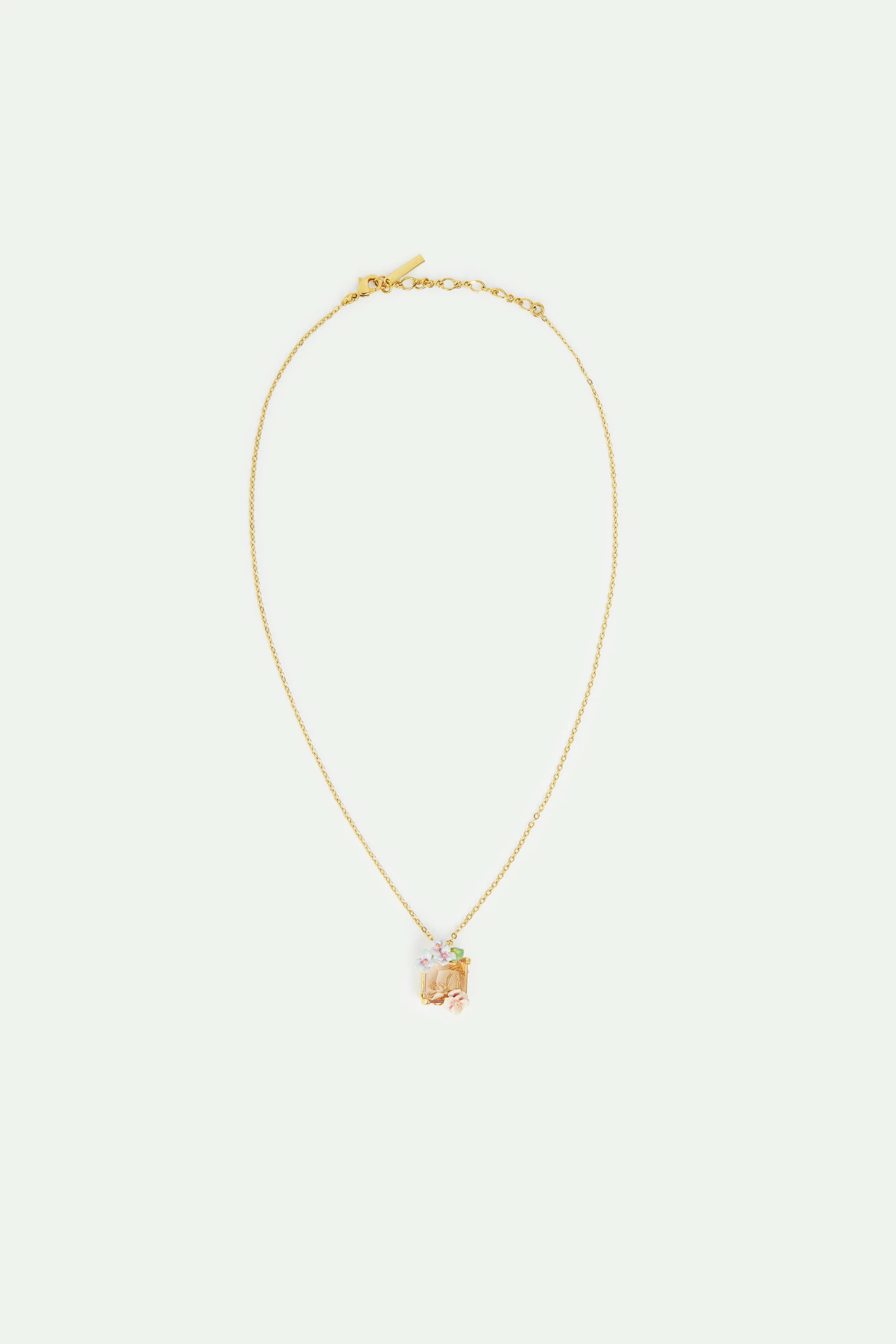 Collier pendentif lézard, pierre taillée rosée et fleurs d'hortensia - Image 4