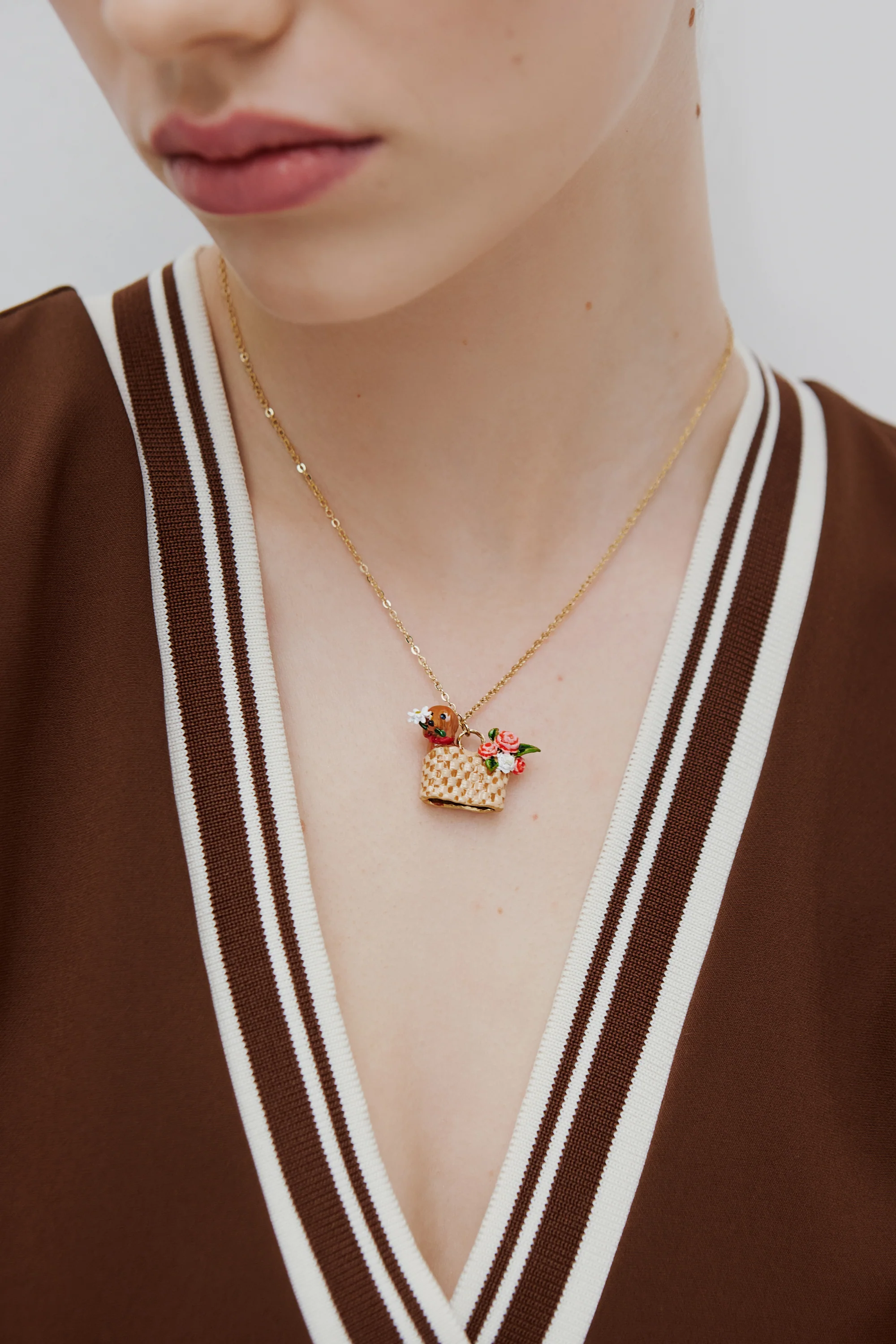 Collier pendentif panier, teckel et fleurs - Image 2