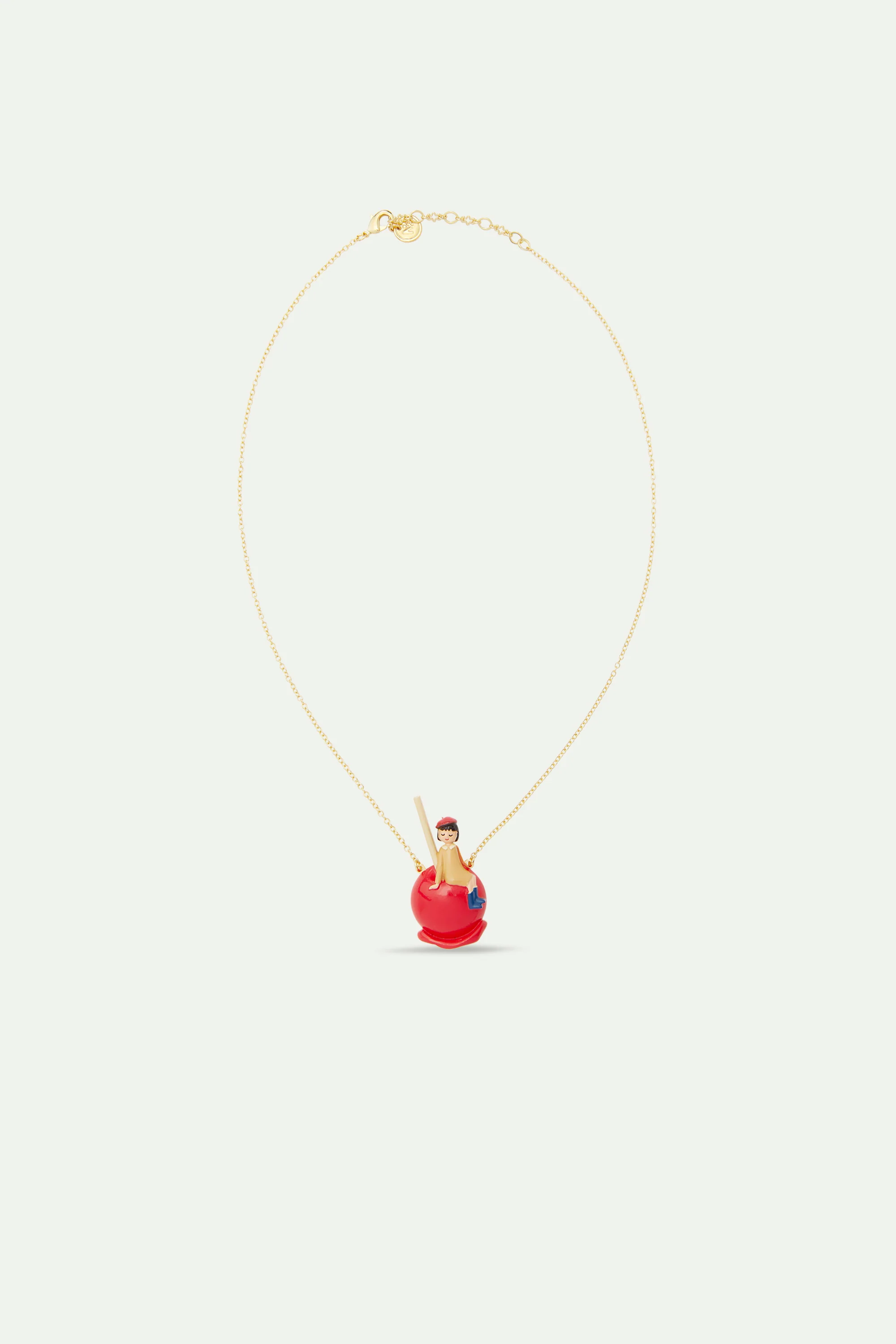 Collier pendentif petite fille sur une pomme d'amour - Image 4