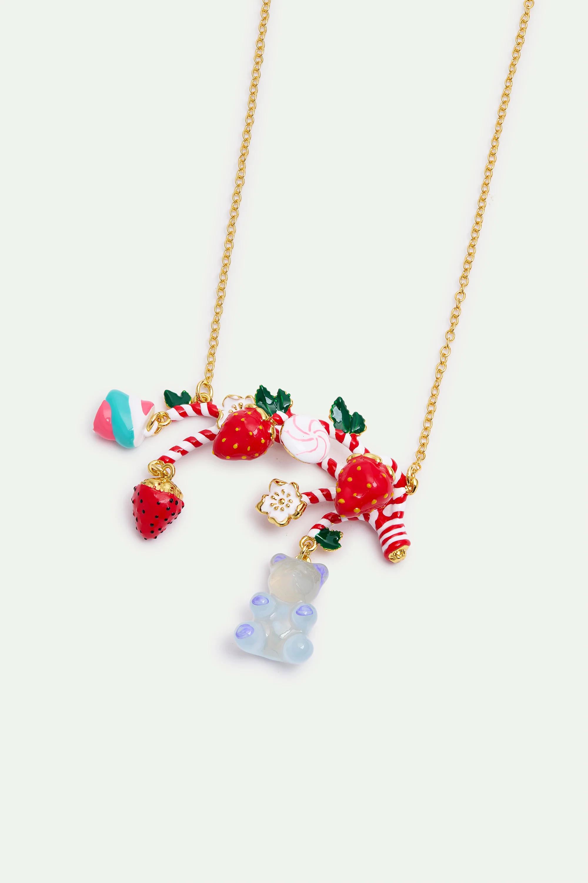 Collier plastron bonbon sucre d'orge, fraises, guimauve, nounours candy bleu et fleurs blanches - Image 2