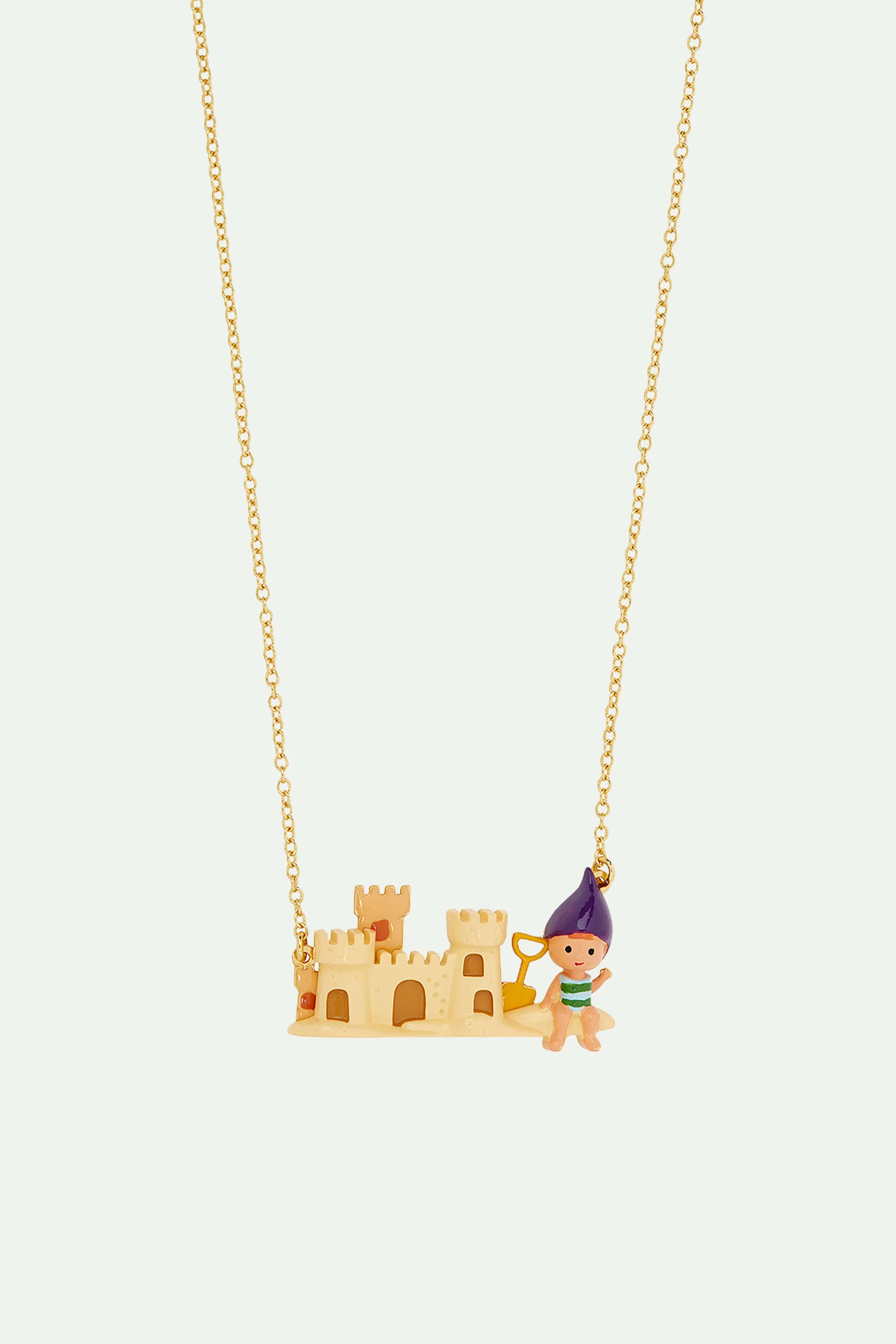 Collier plastron enfant nain de jardin et château de sable