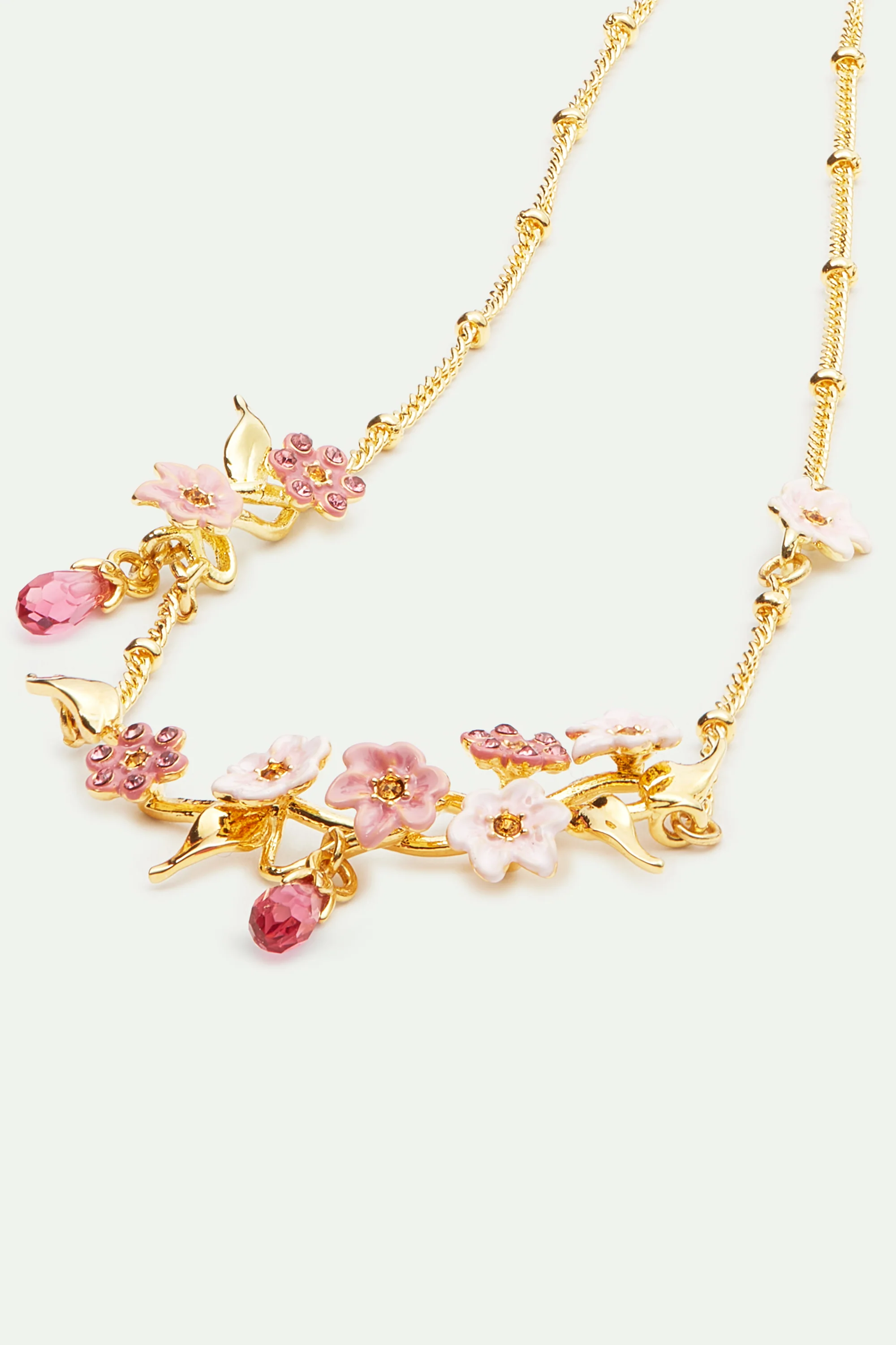 Collier plastron fleurs de jasmin roses - Image 2