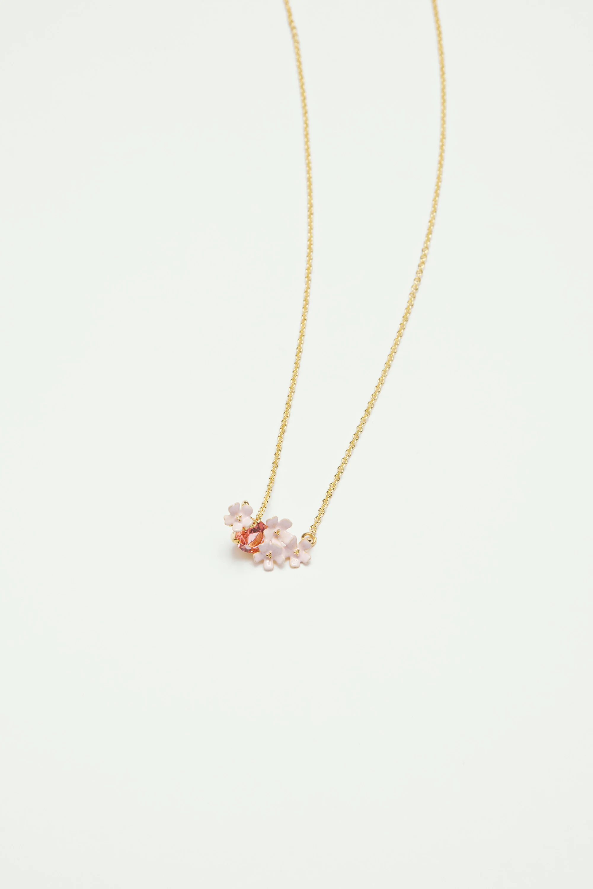 Collier plastron fleurs de verveine et pierre ronde - Image 3