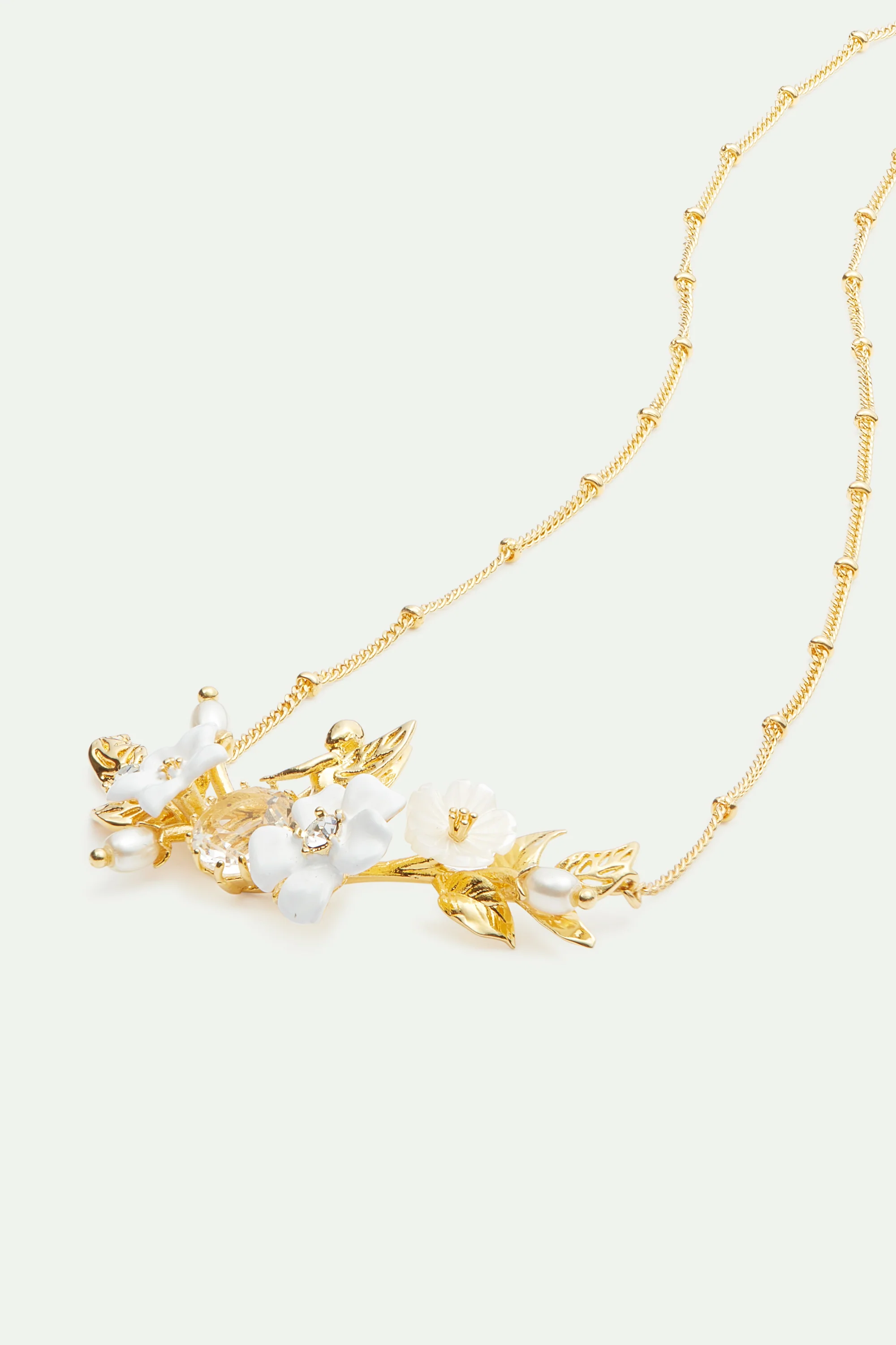 Collier plastron jasmin officinal blanc, cristal facetté et perle fantaisie - Image 3
