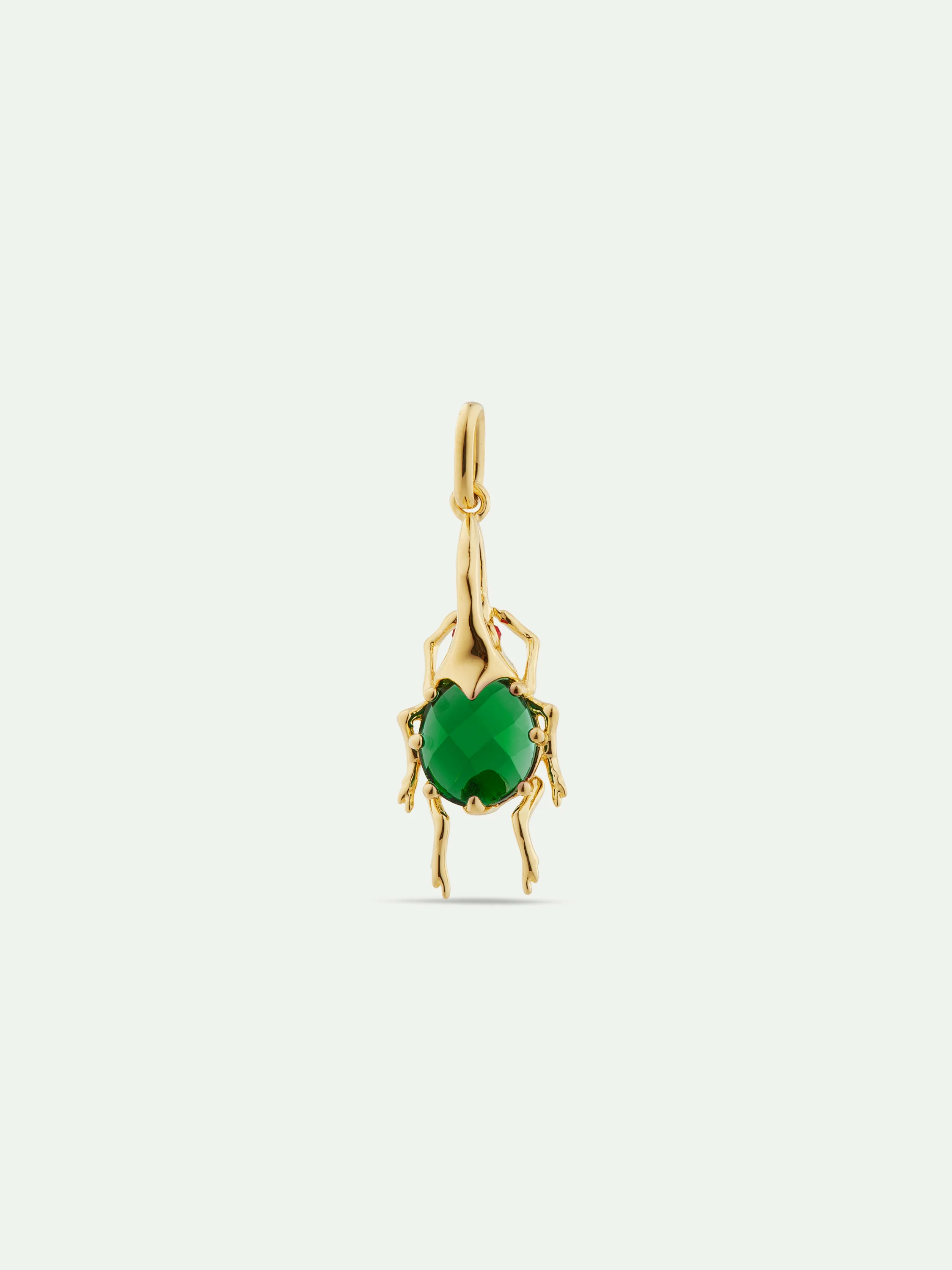 Pendentif Scarabée, Création et Protection